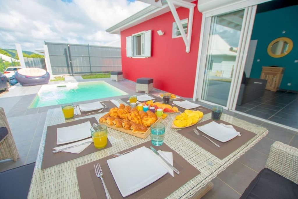 Pousada Cosy Avec Piscine, Jacuzzi Et Sauna Saada