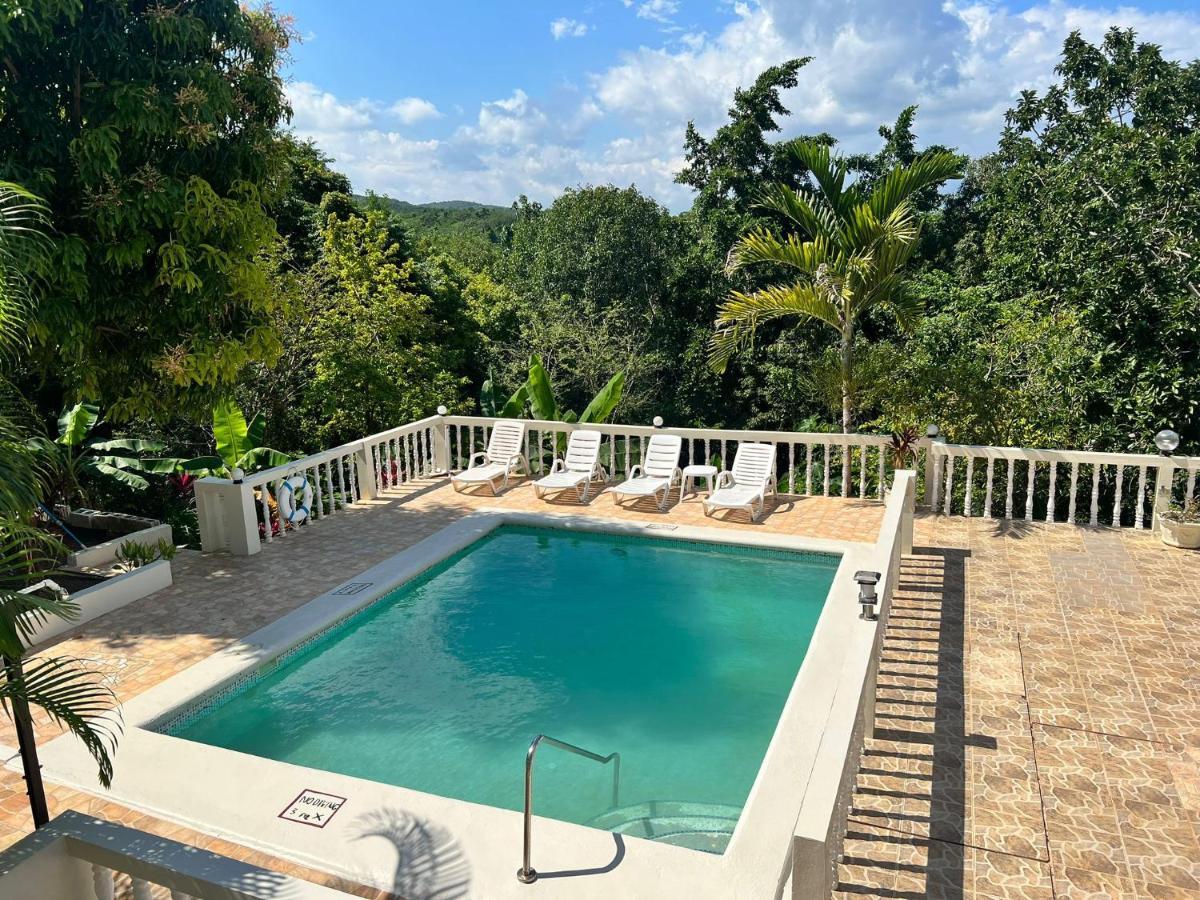 Retreat Guest house 4*