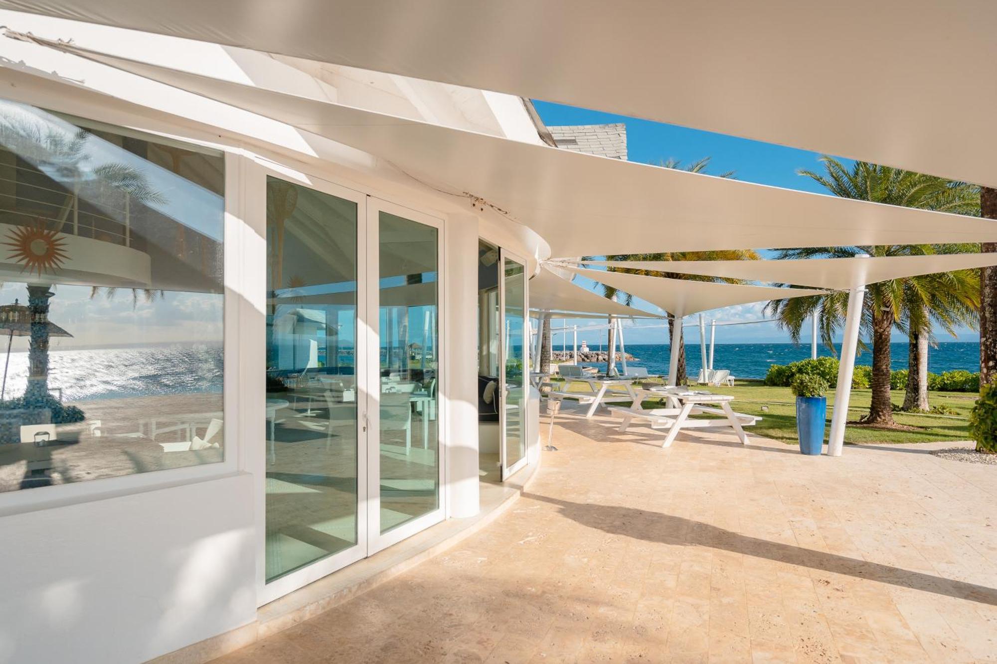 The Bannister & Yacht Club By Mint 5* Samana