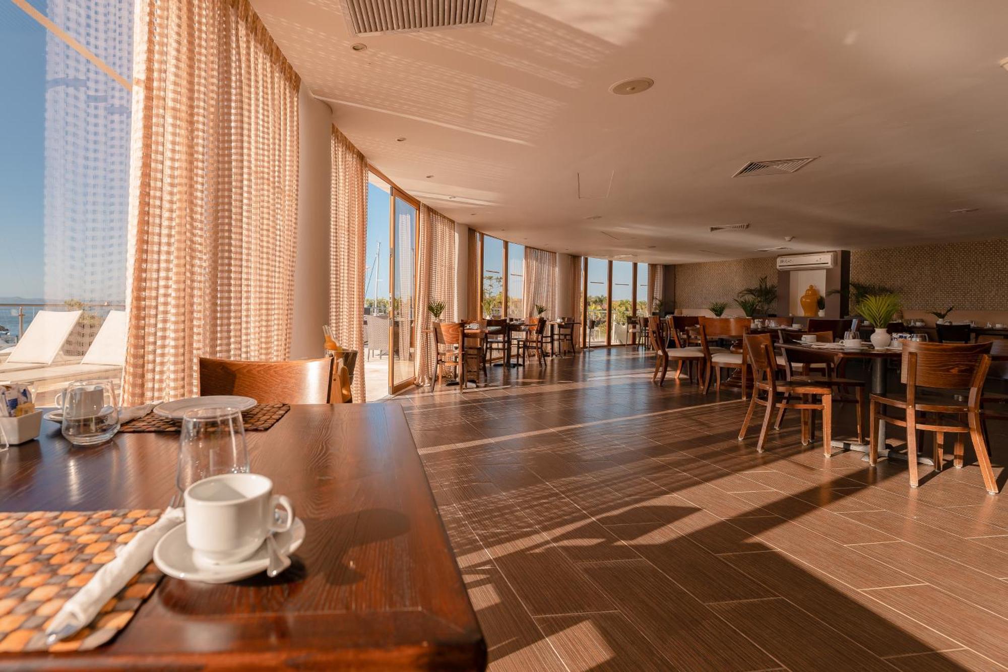 The Bannister & Yacht Club By Mint 5* Samana