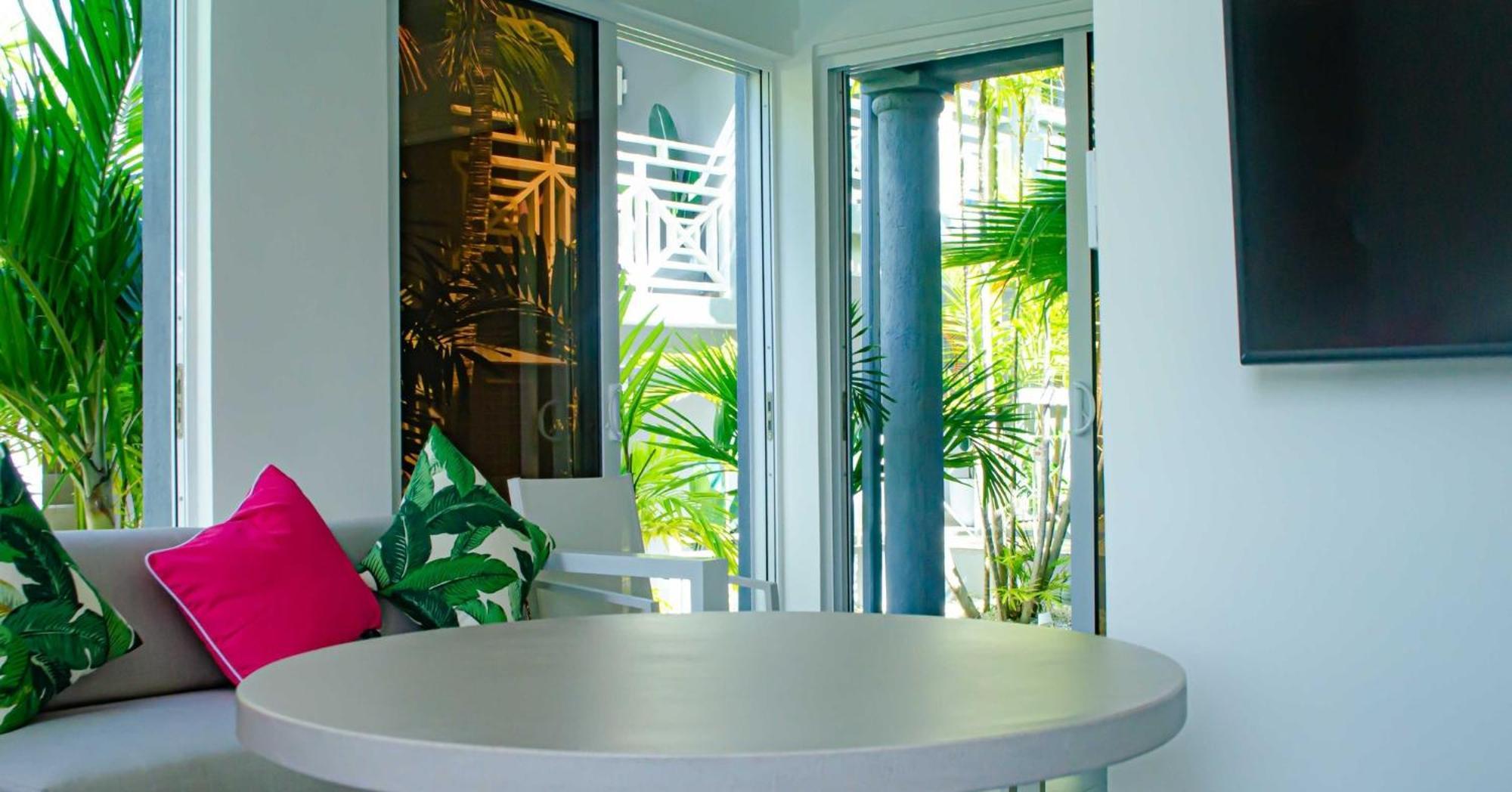 The Palms Hotel