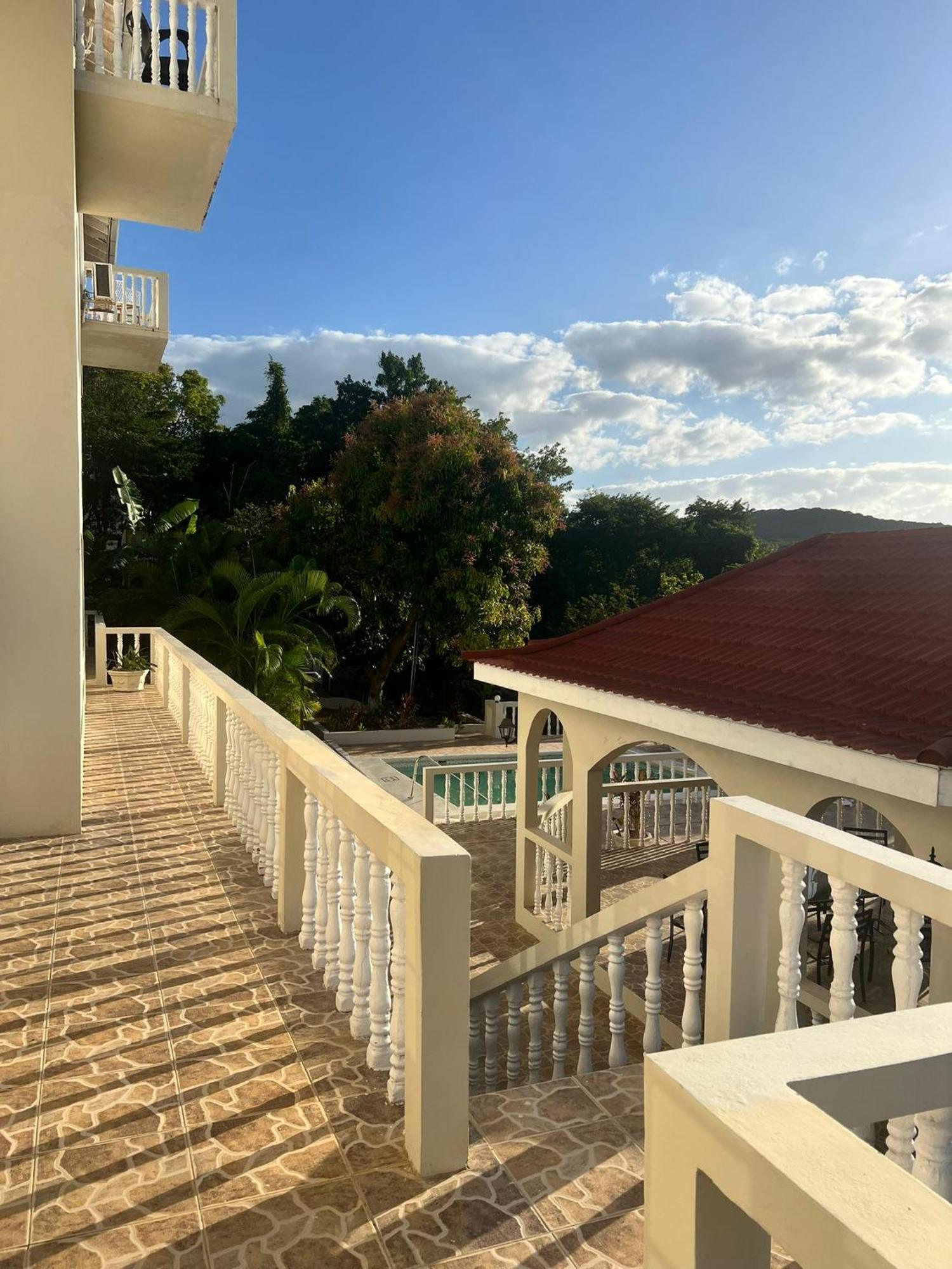 Retreat Guest house 4*