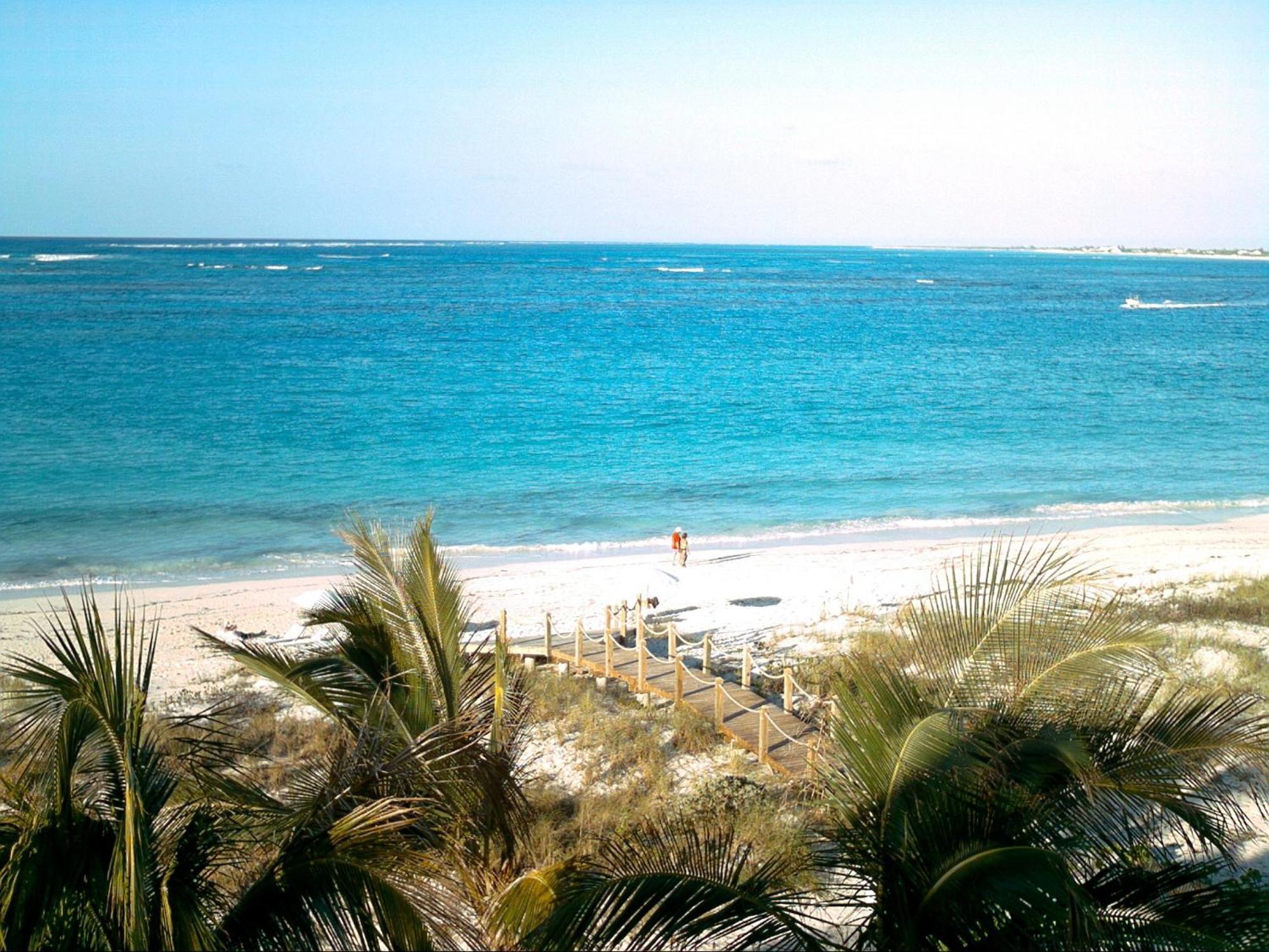 Le Vele 5* Grace Bay