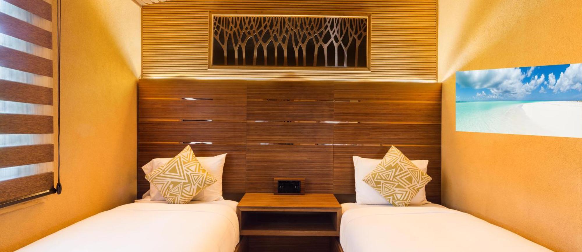 Kokomo Botanical - Caribbean Family Resort