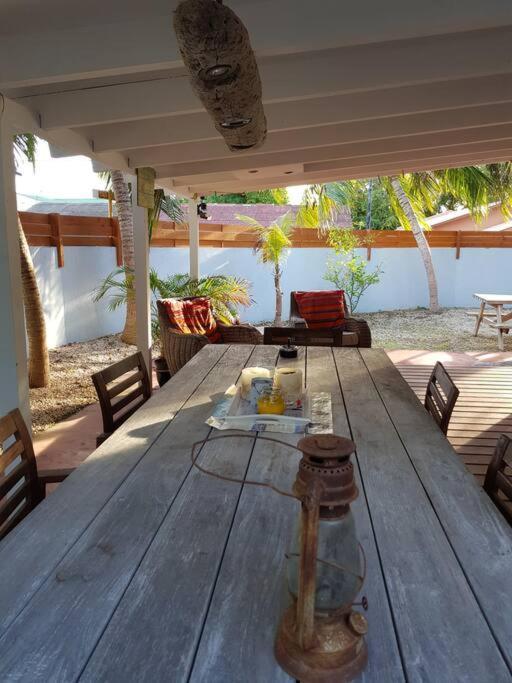 Holiday home Charming One Block From The Sea Willemstad