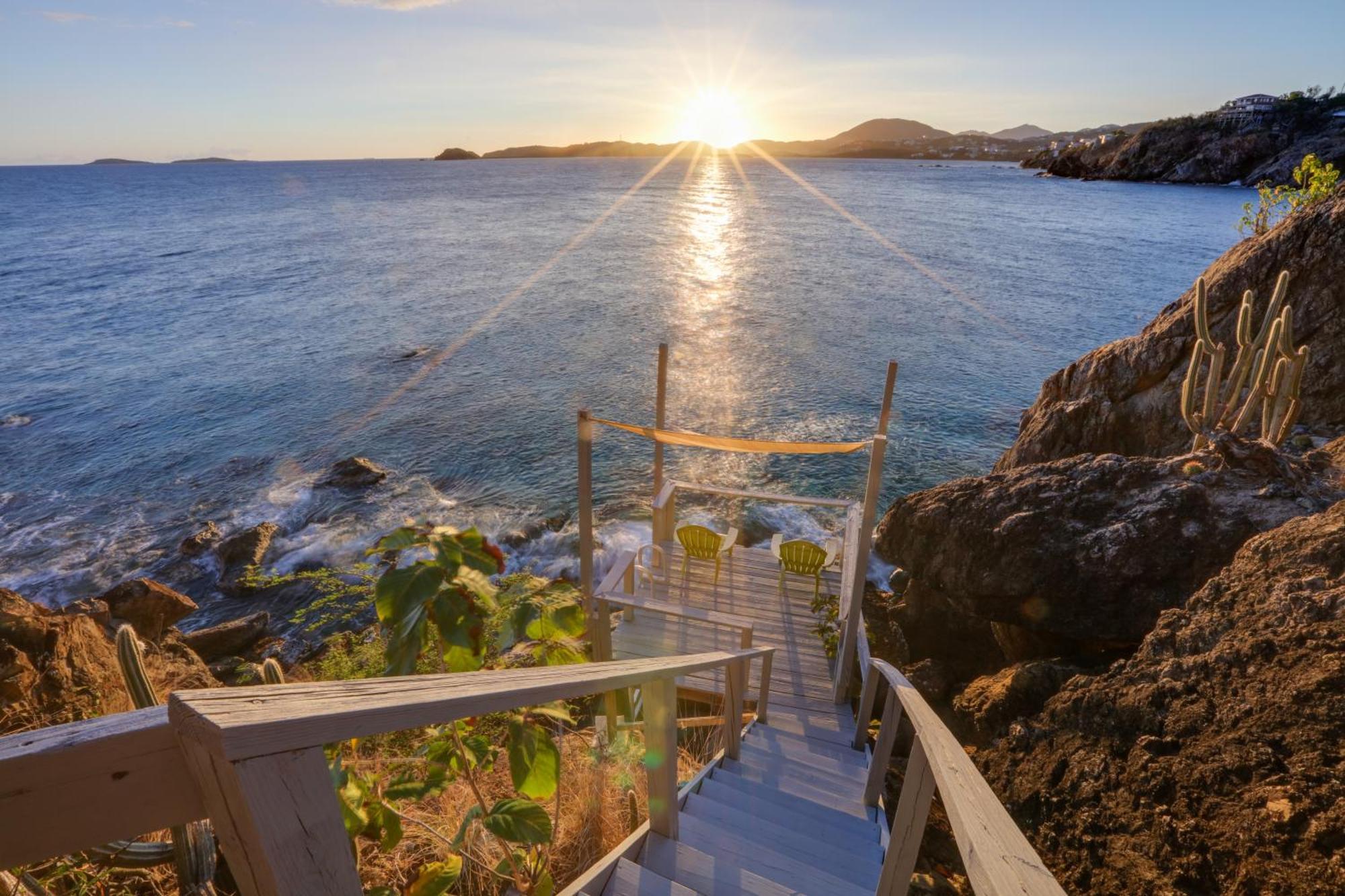Villa Sea La Vie - Waterfront St Thomas Escape With Pool *