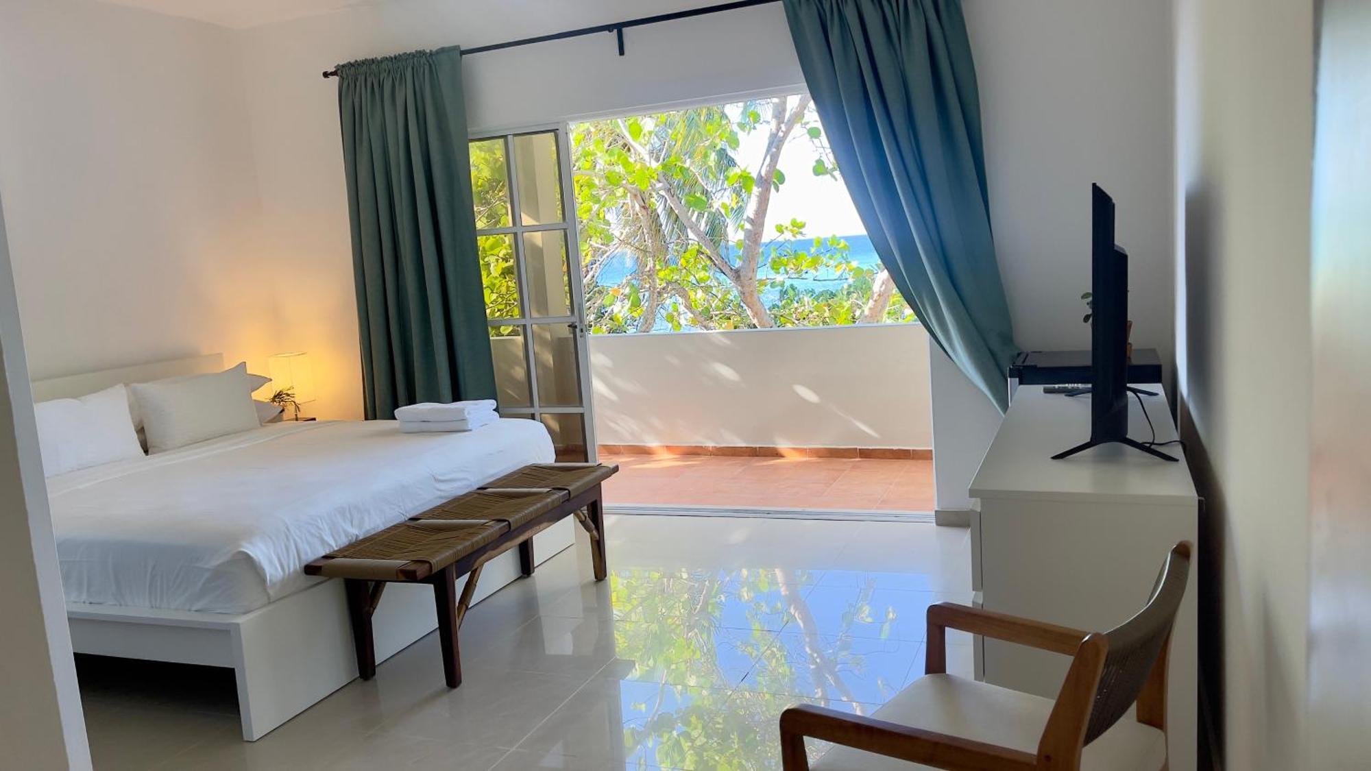 Hotel Blue Island