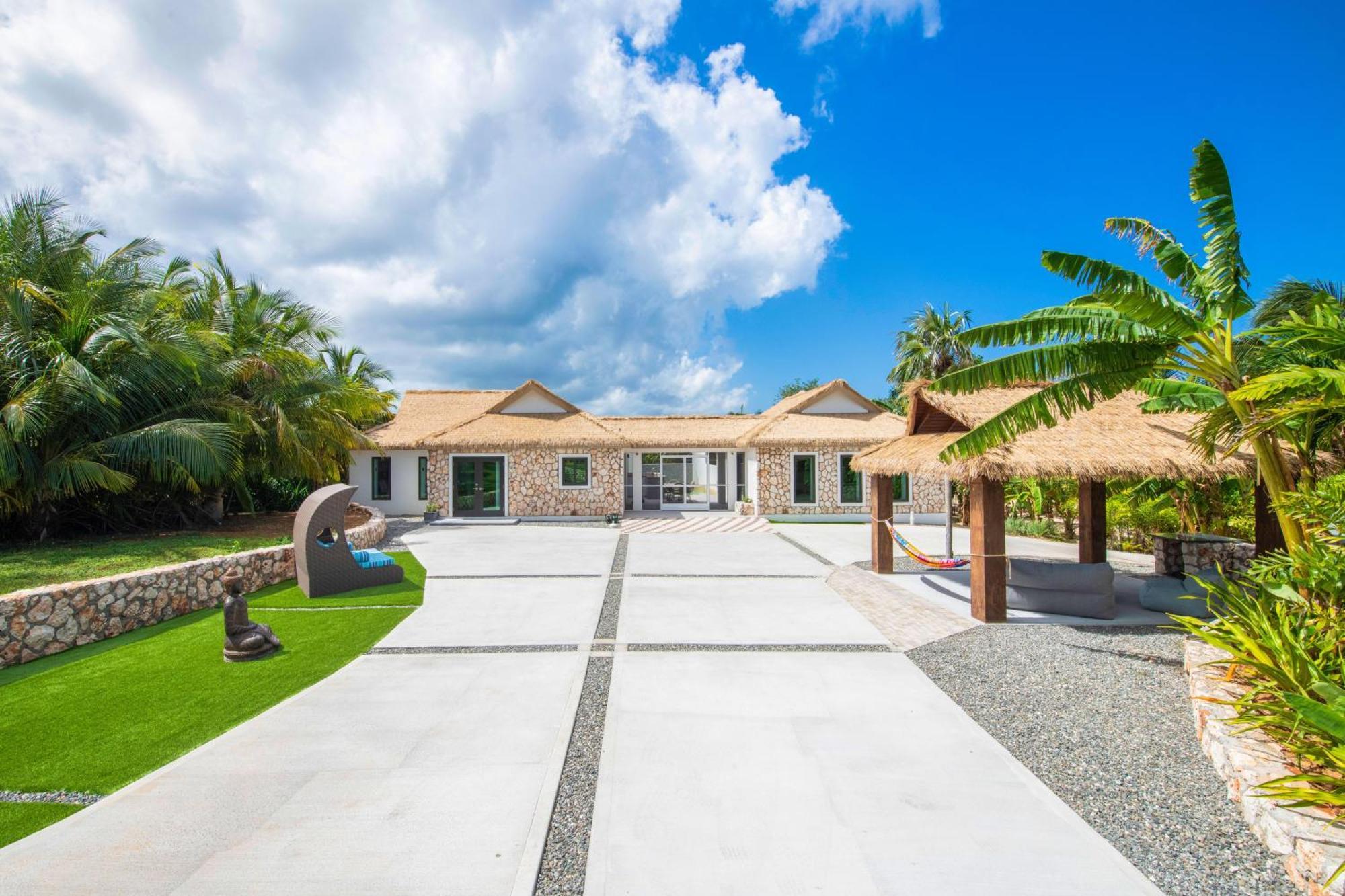 Holiday home The Mastic Cana Luxury *
