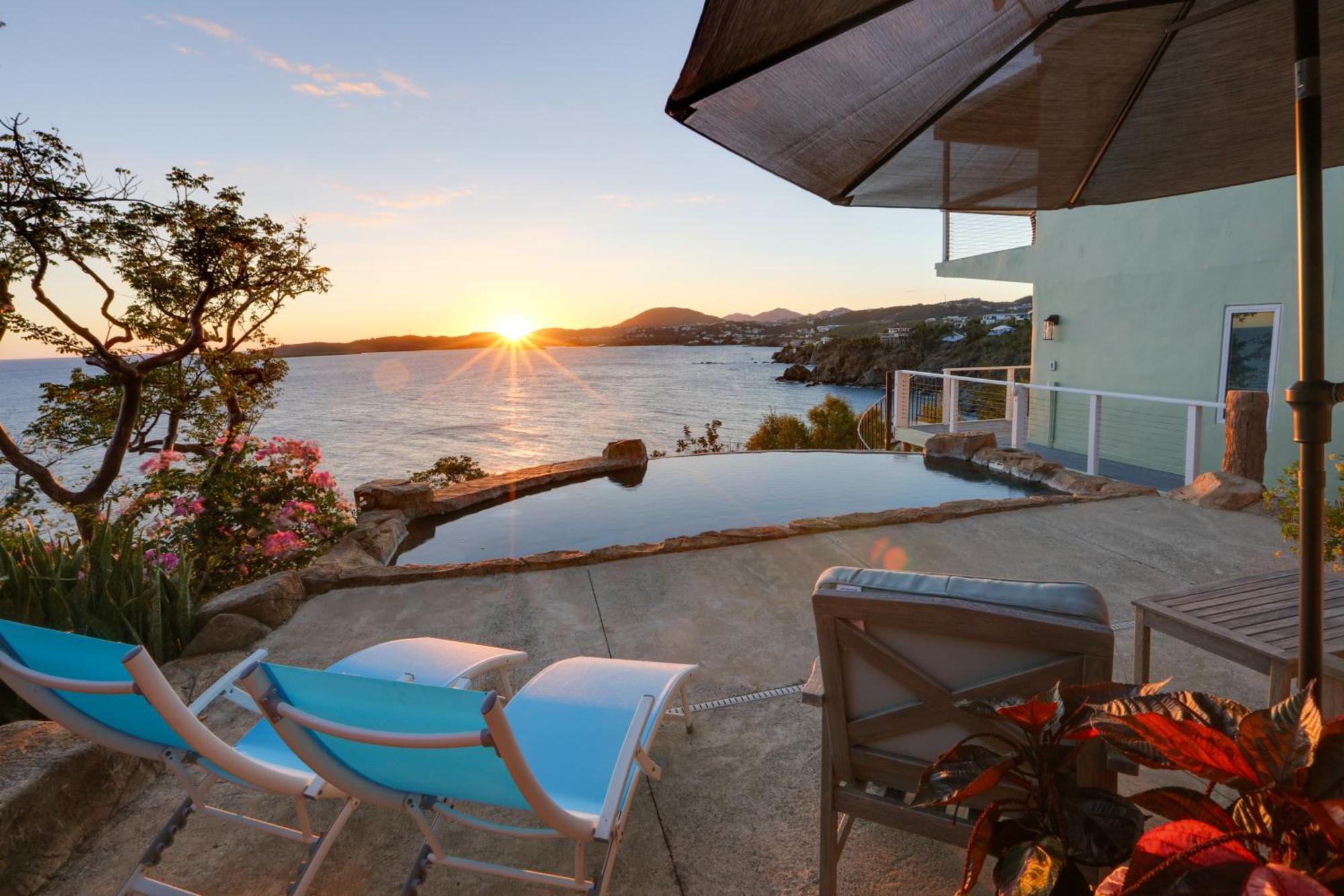 Villa Sea La Vie - Waterfront St Thomas Escape With Pool *