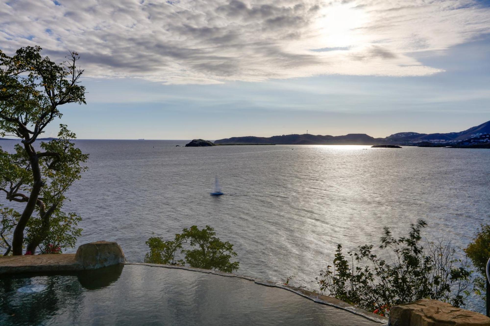Sea La Vie - Waterfront St Thomas Escape With Pool Villa Nazareth