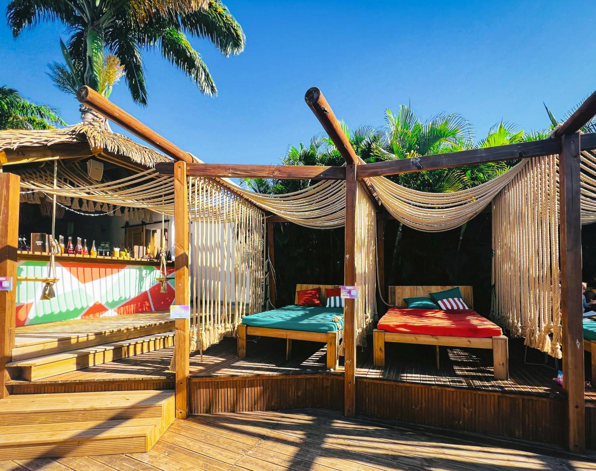 Tropicana Suites Aparthotel 4*