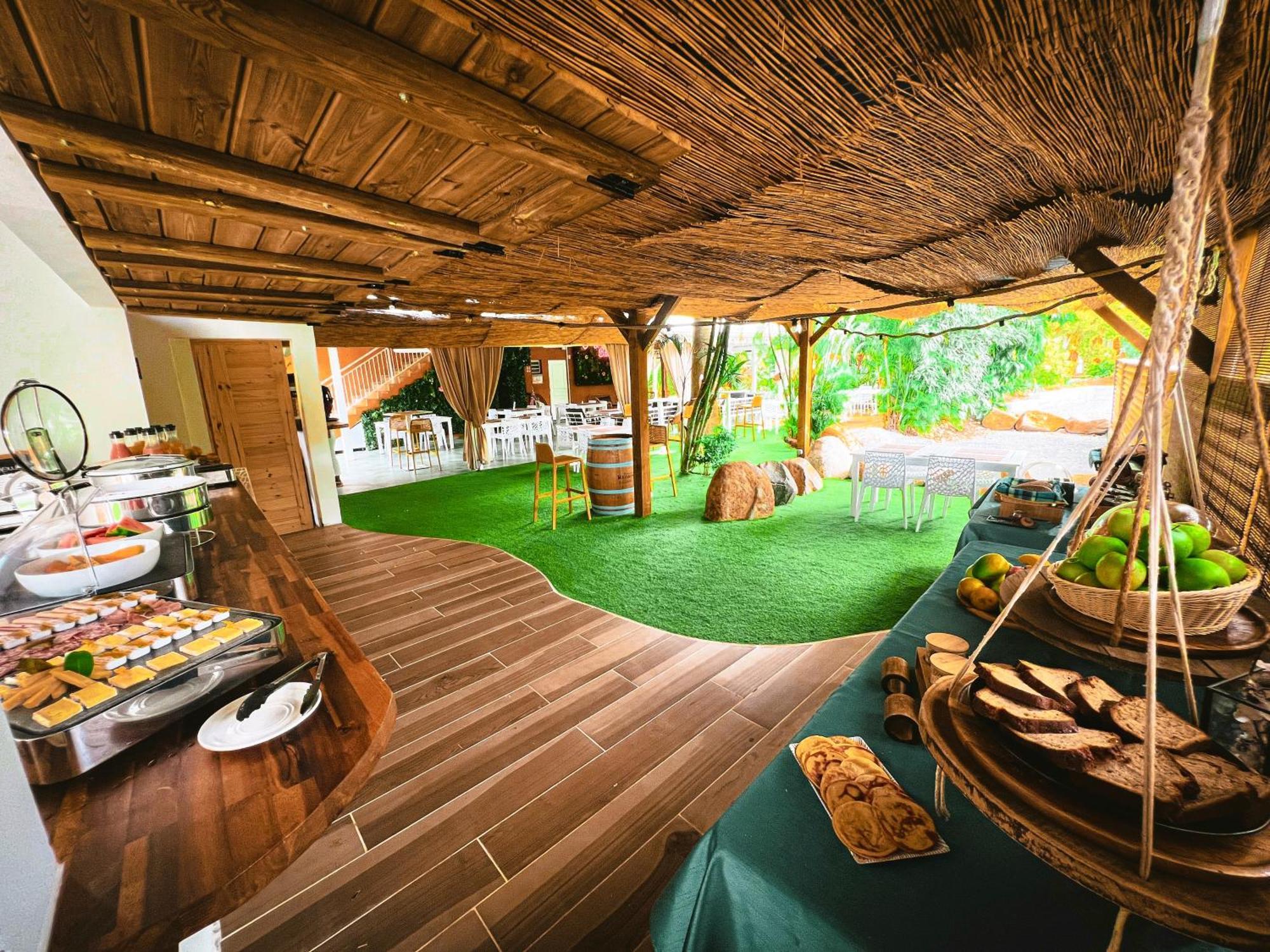 Tropicana Suites Aparthotel Deshaies