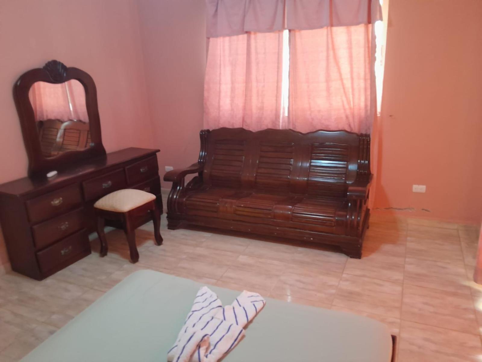 Villa 4 Bedroom Villa, Security, Private Pool, Ocean View *