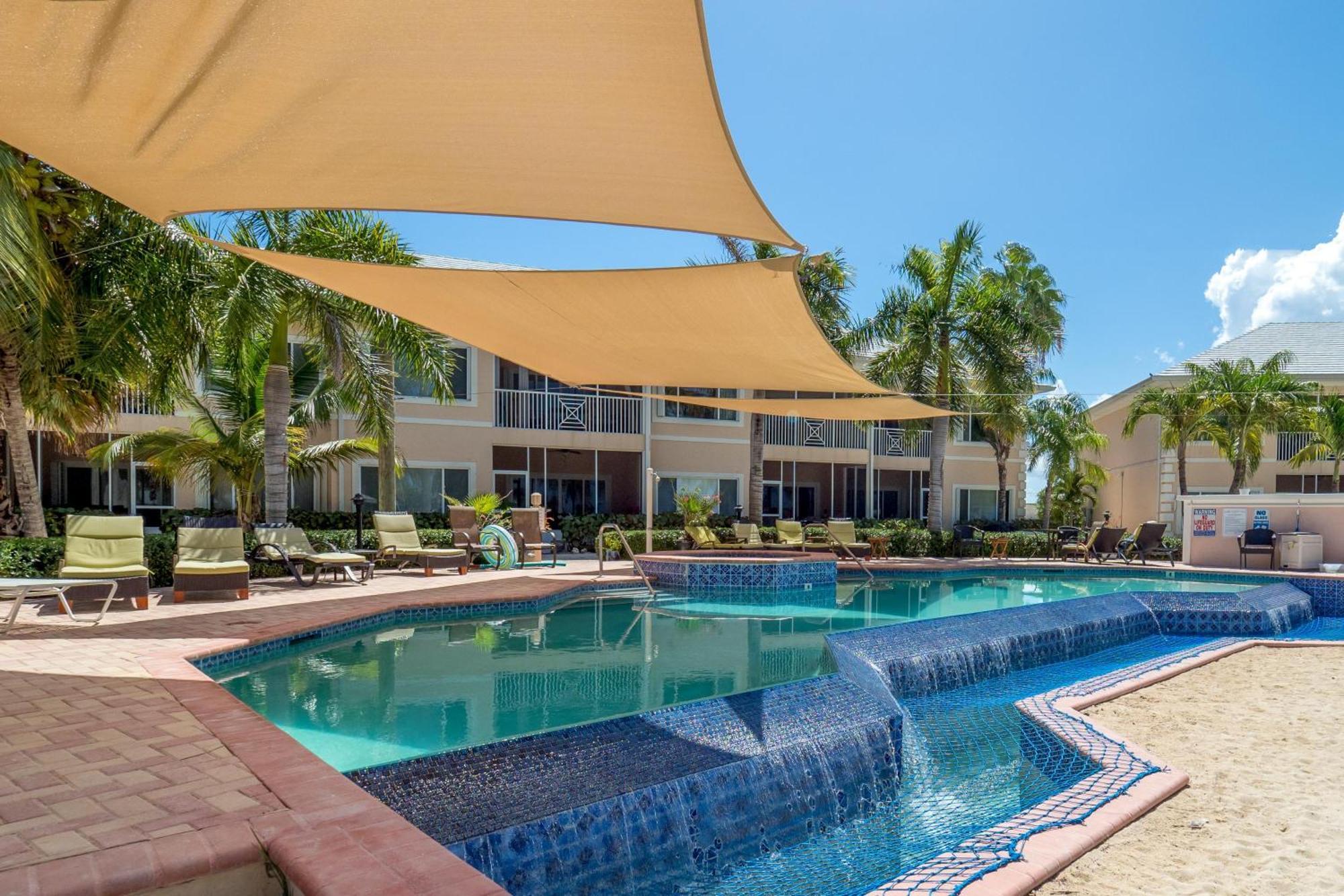 Crystal Kai Holiday home