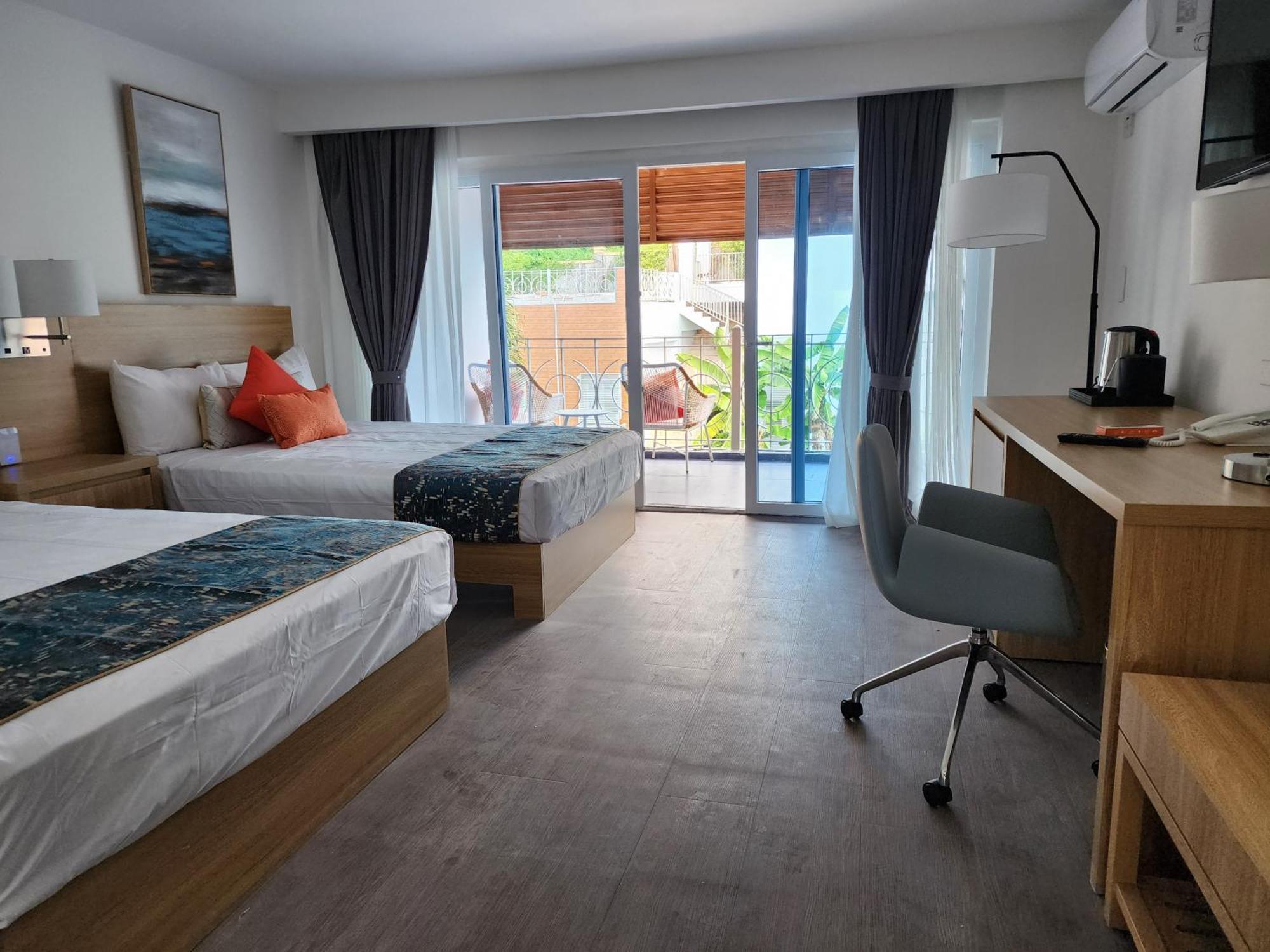 Hotel 39 Jamaica 3*