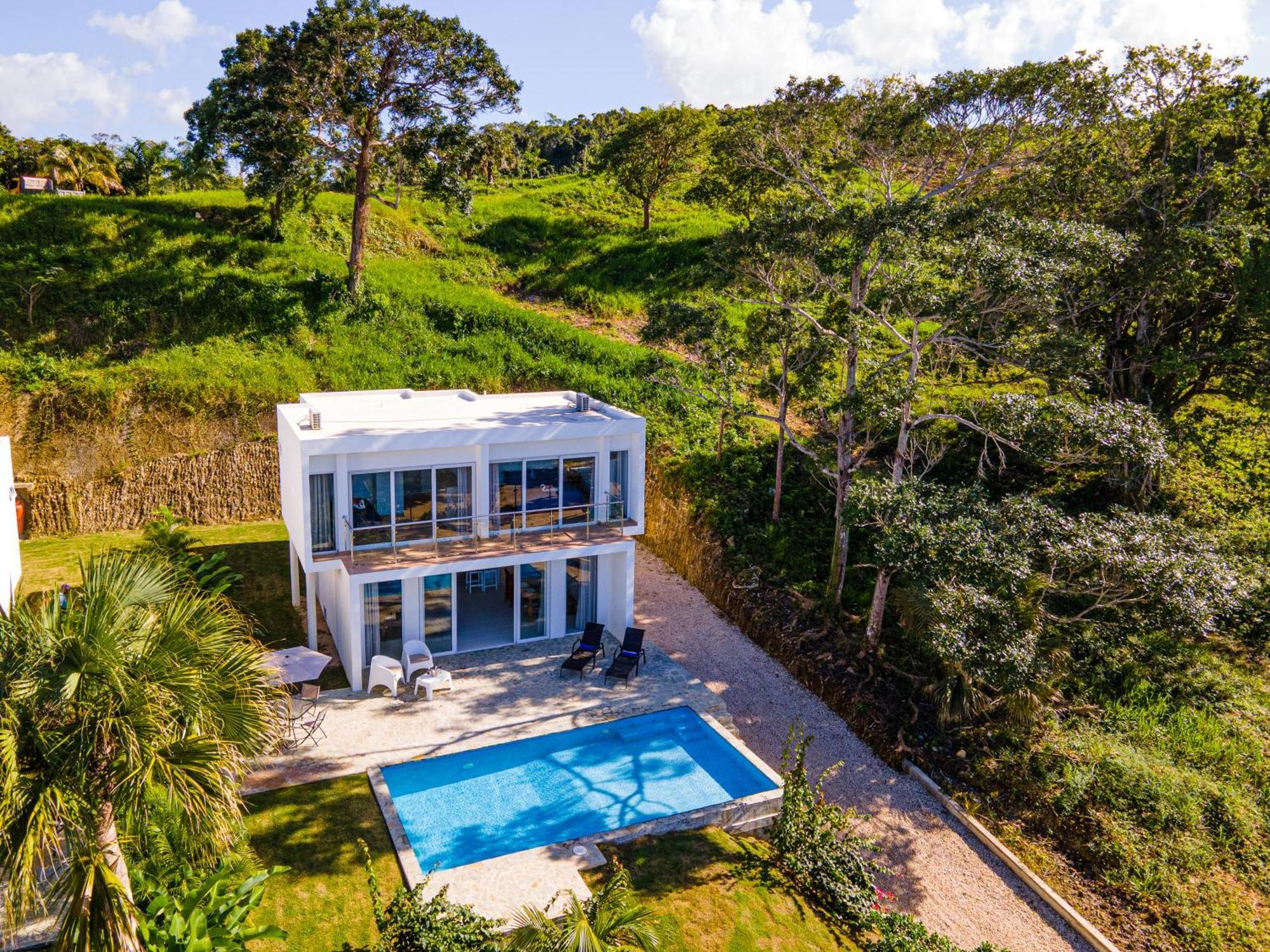 Agua Dulce Villa