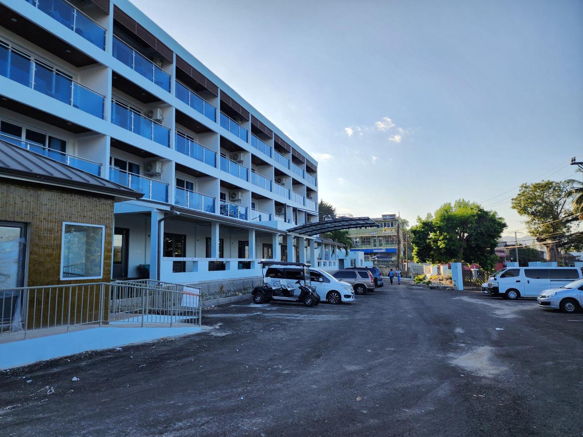 Hotel 39 Jamaica 3*