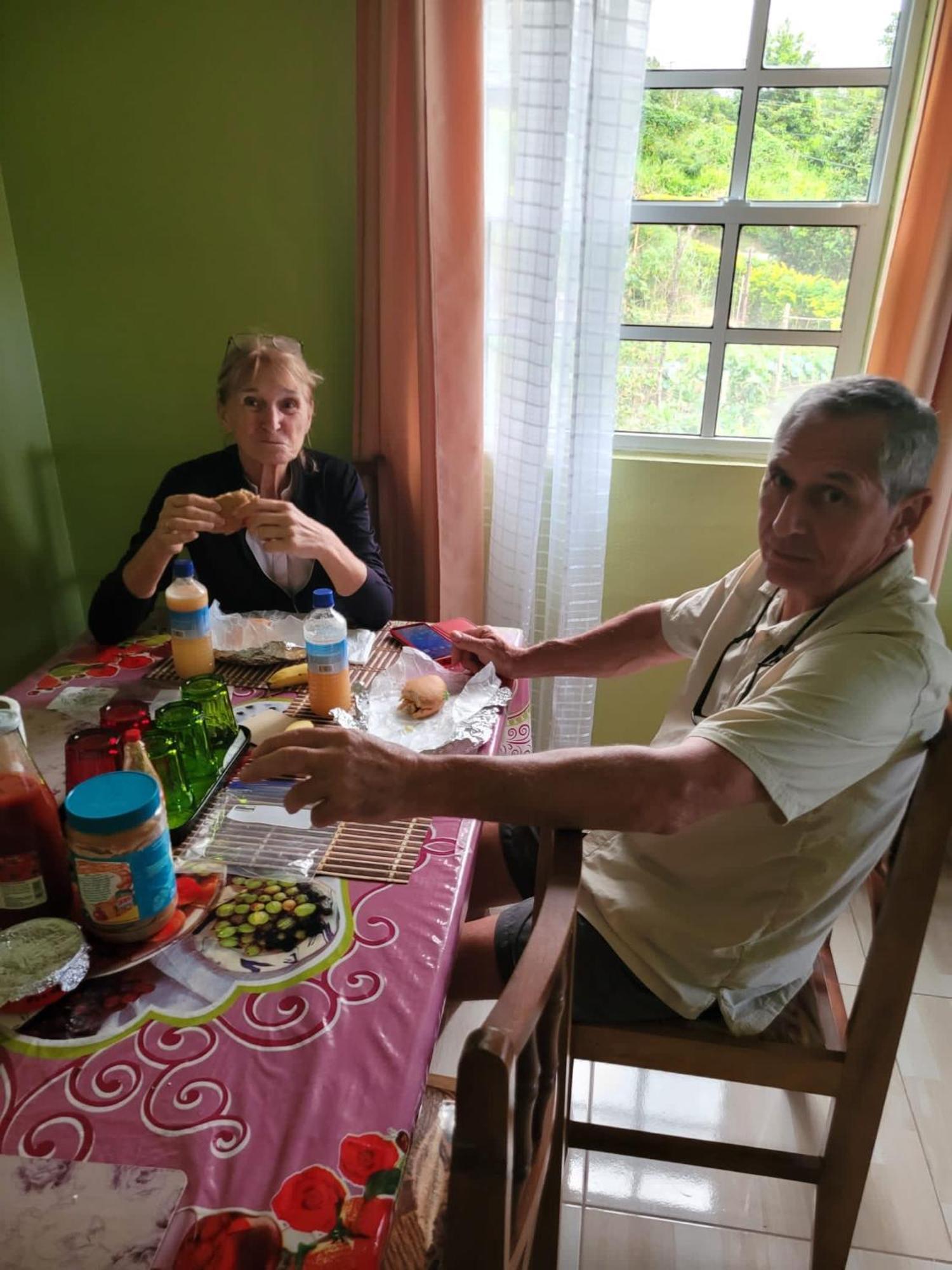 Homestay Tim's & Mag's Roseau