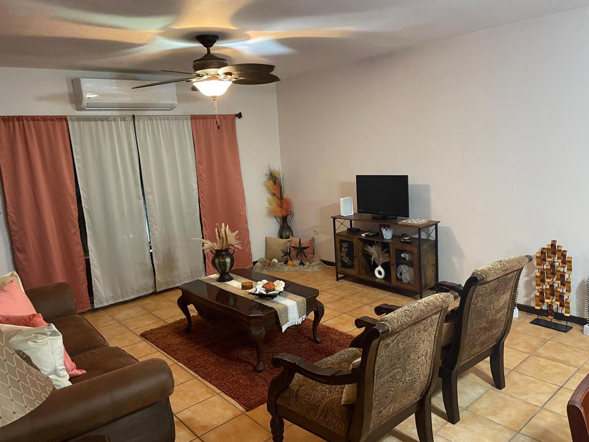 Paradise Island Apartment
