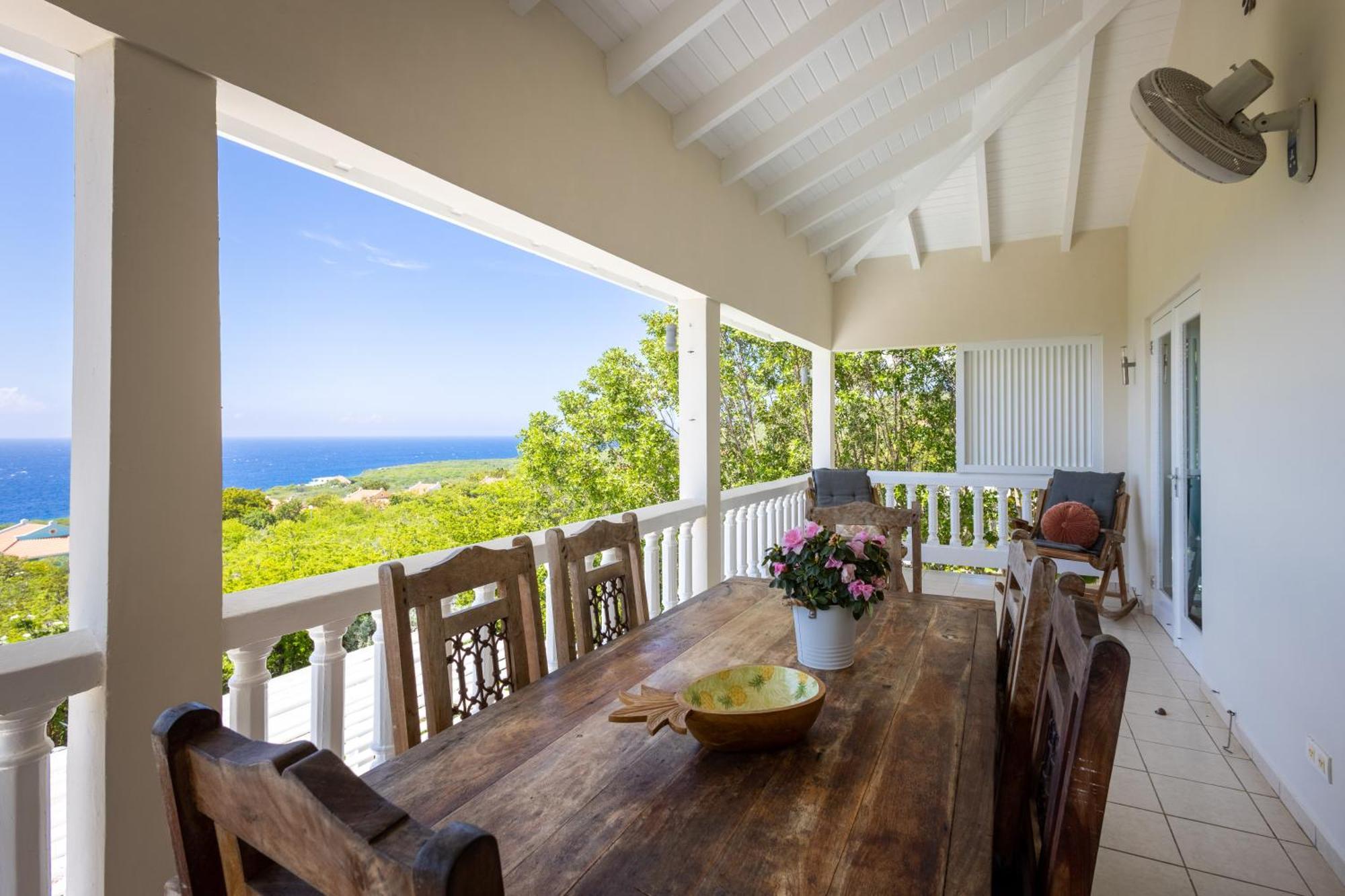 Coral Estate Holidays