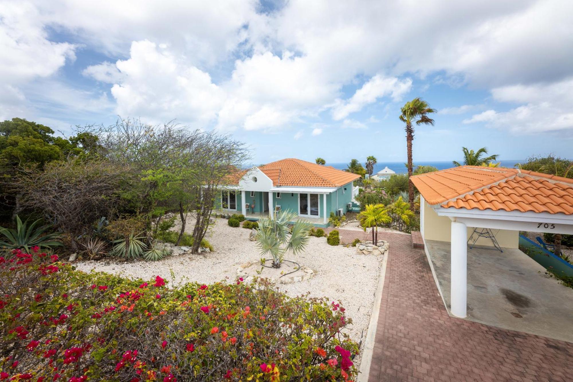 Coral Estate Holidays Willibrordus