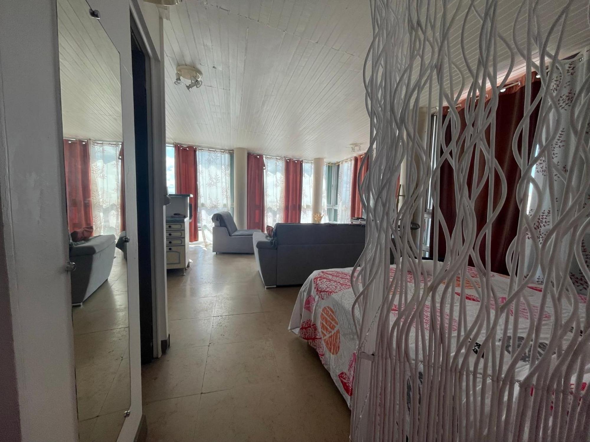 Apartment Penthouse Seaside 10 Min Port, Croisiere Et Aeroport Pointe-a-Pitre (Grande-Terre)
