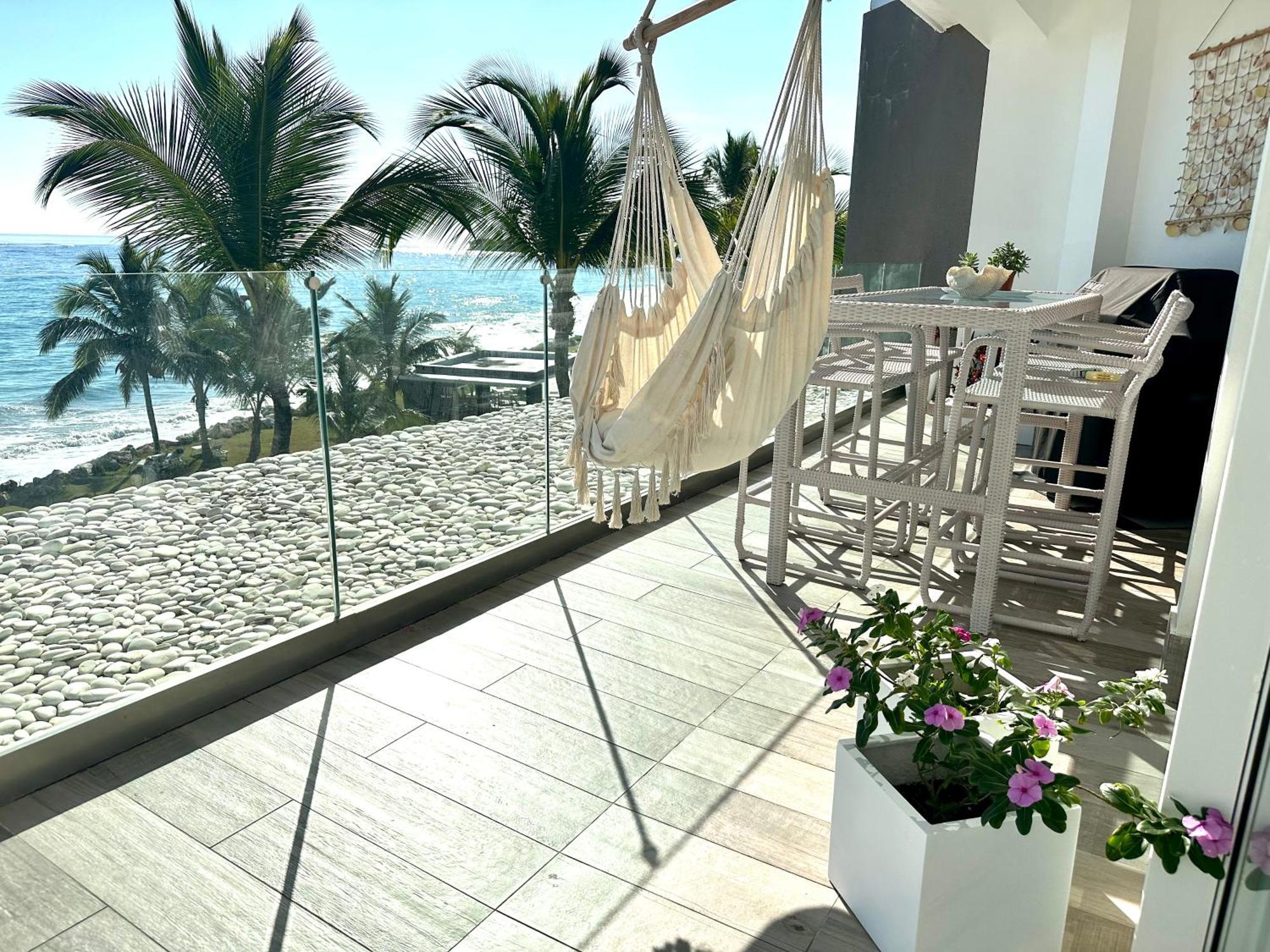 Sea Winds With Direct Ocean Views *