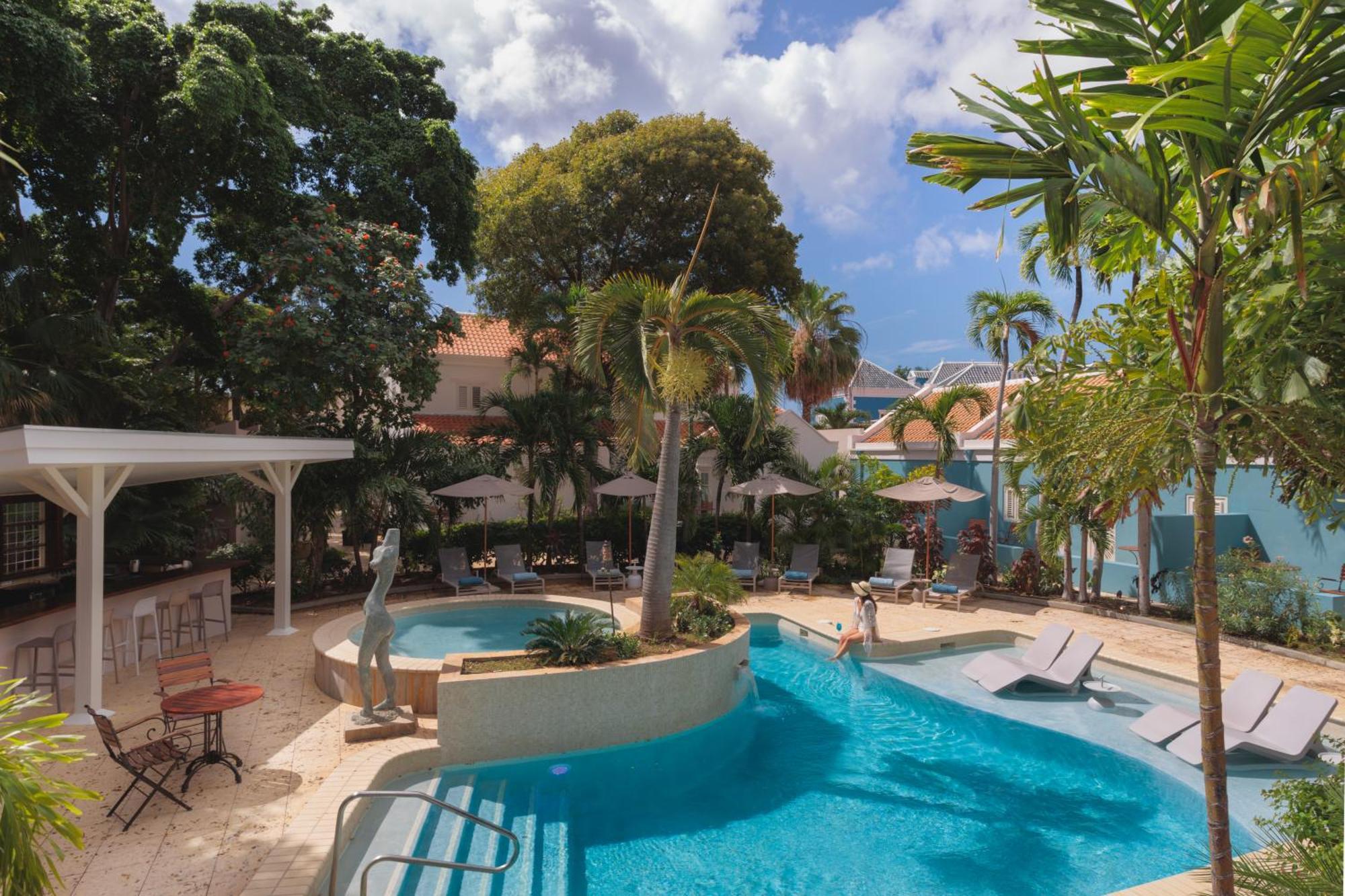 Kura Botanica 4*