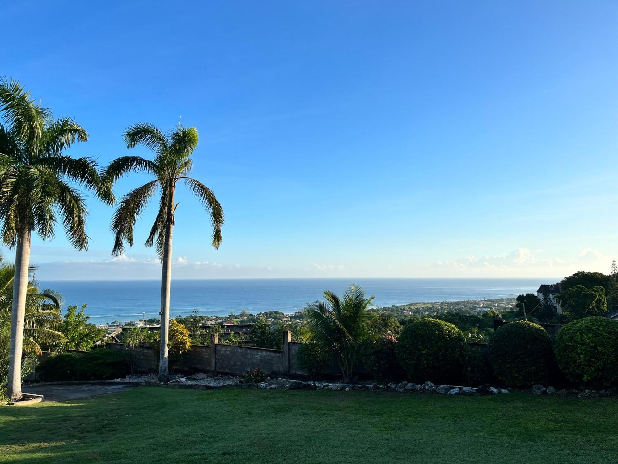 Casa de férias Sunshine Lodge: Your Away From