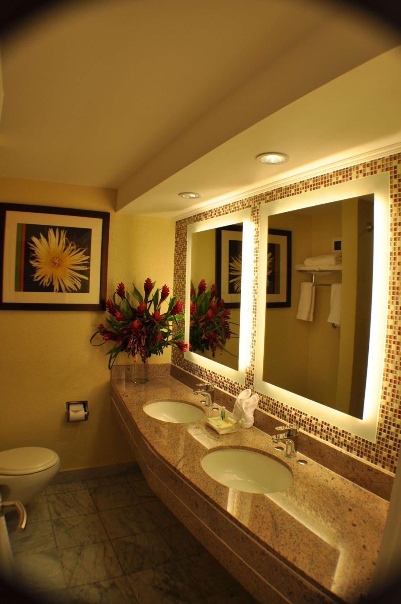 Radisson Aquatica Barbados 4*