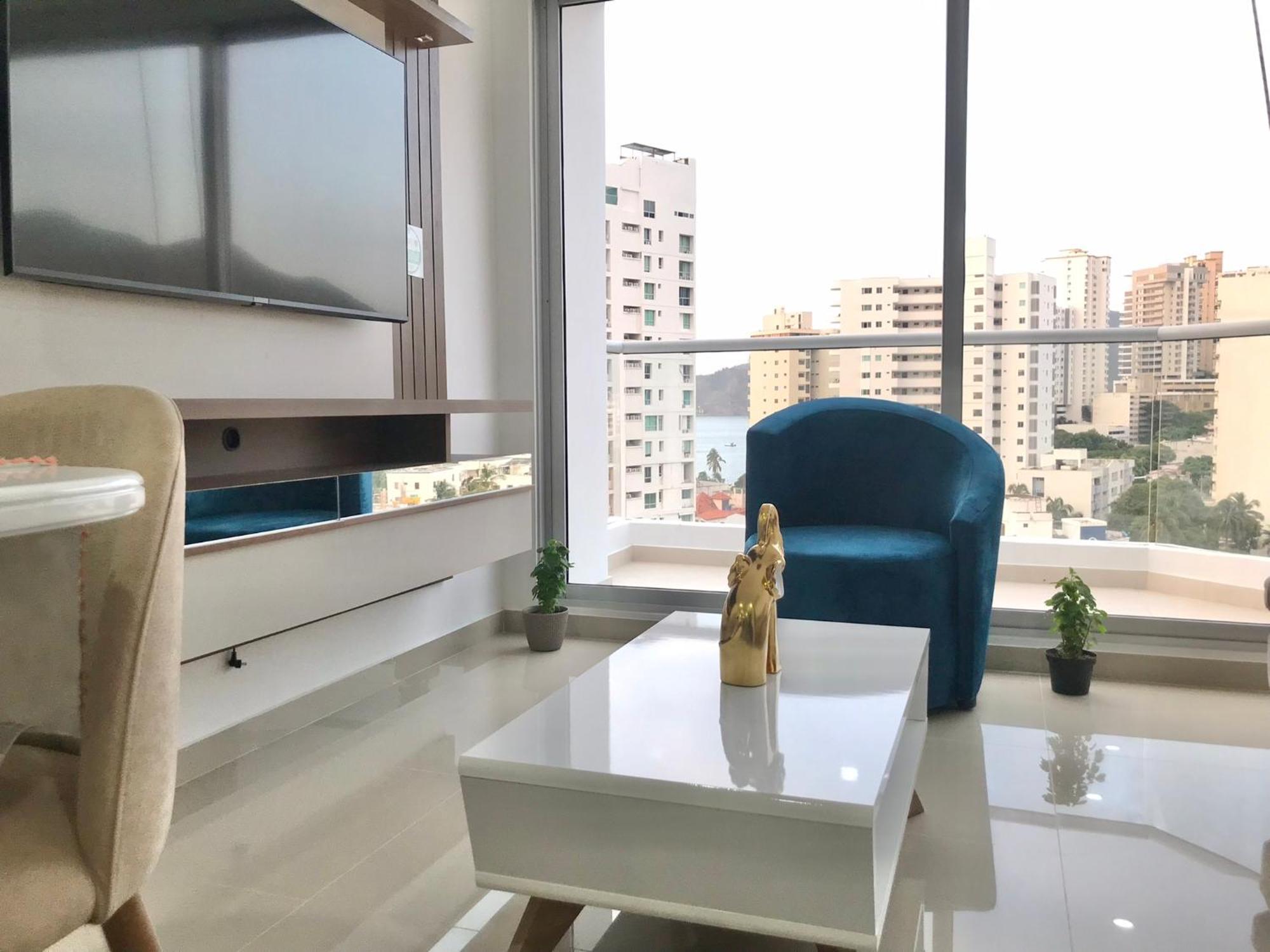 Hermosa Vista Mar/ High Floor Sea View Apartment