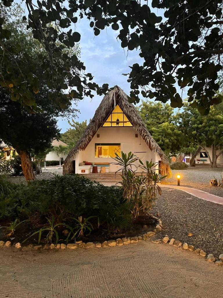Boutique & 4*