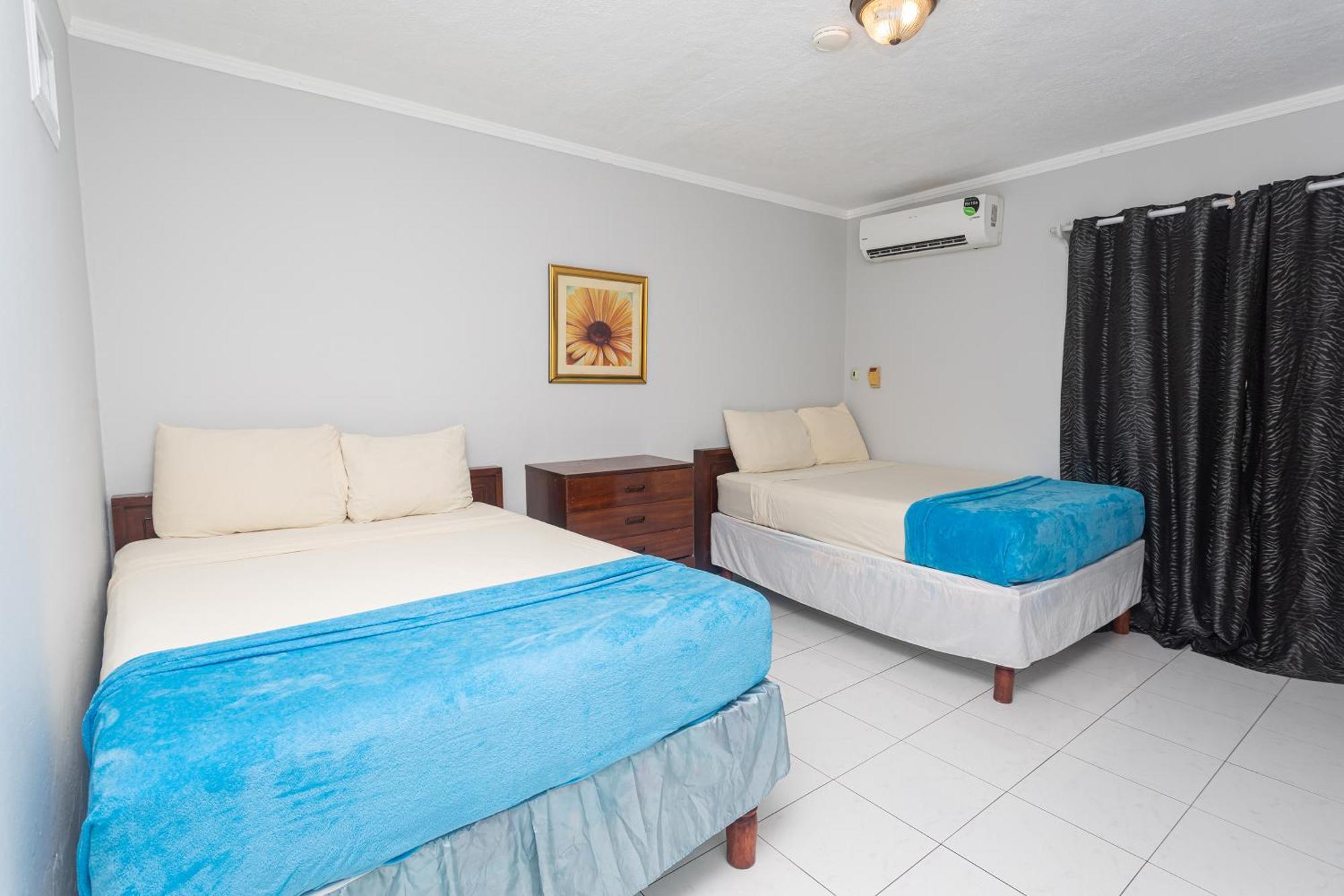 Caribic House Hotel 2*