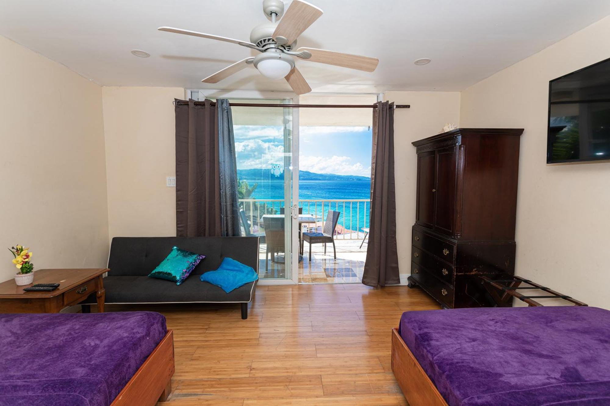Montego Bay Club Apartments Apartment