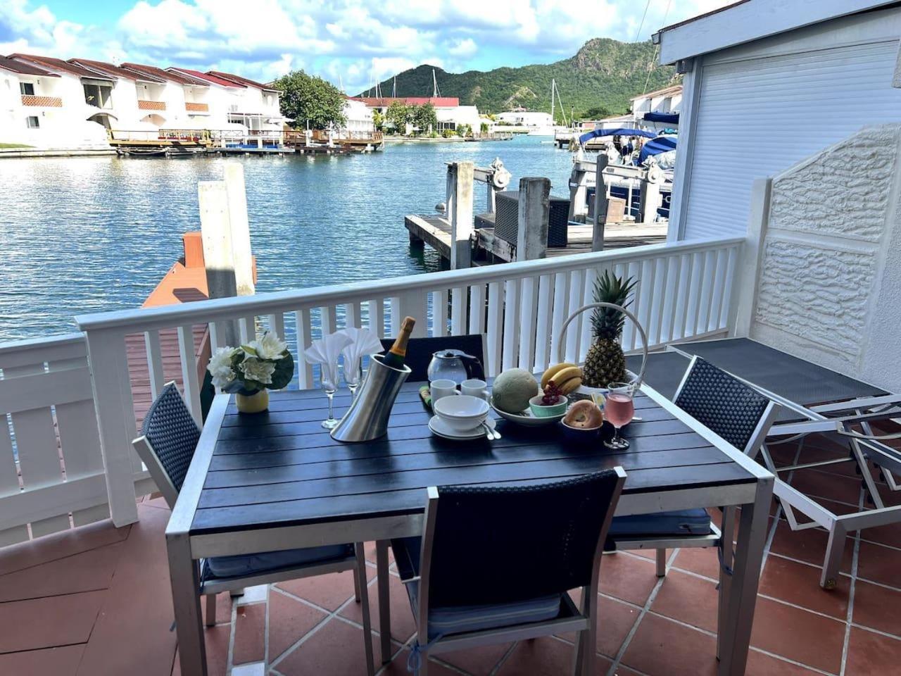 Waterfront South Finger 227 Villa *