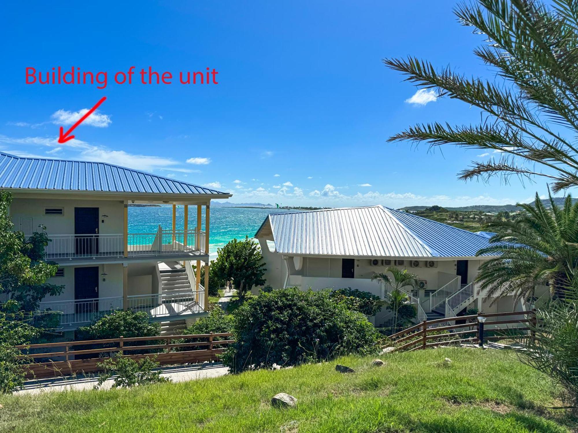 Front Line Unit 520 Ft2 - 48 M2, On Second Floor, Stunning Ocean View * Cul de Sac