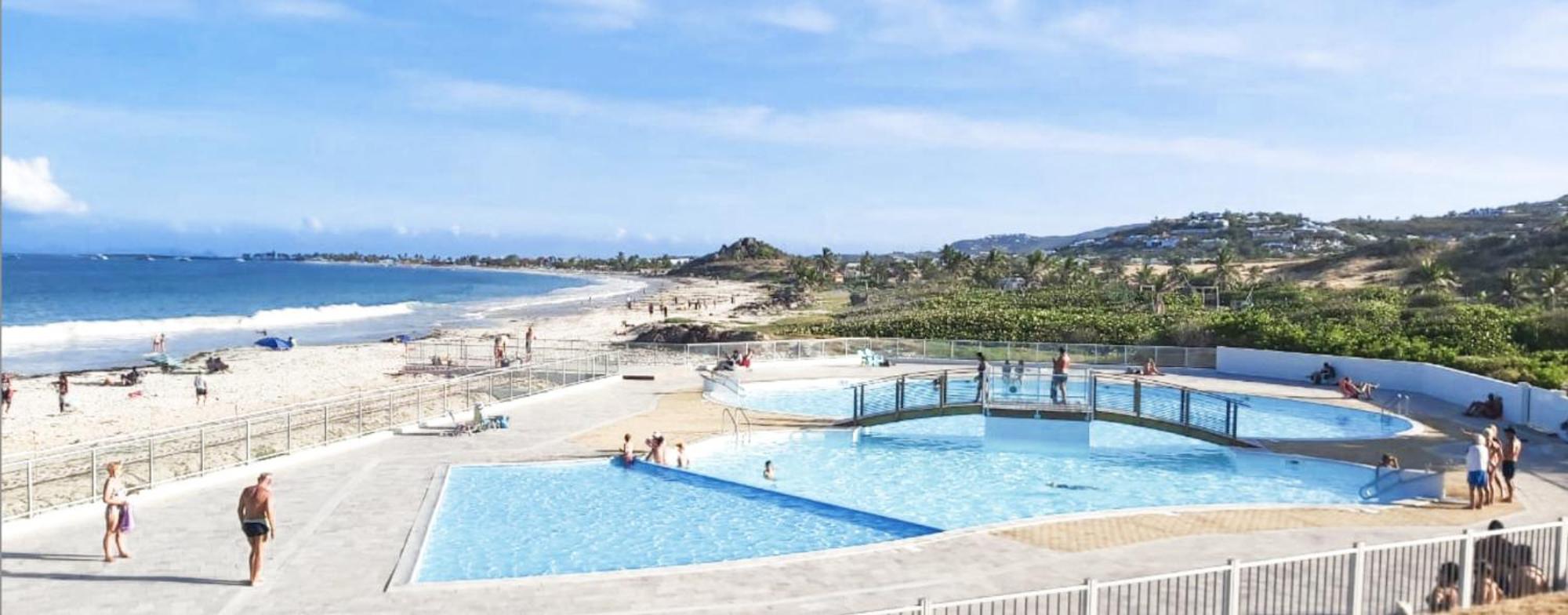 Floor Unit 520 Ft2 - 48 M2 With Stunning Dominant View On Ocean, St Barth, Orient Bay Apartment *
