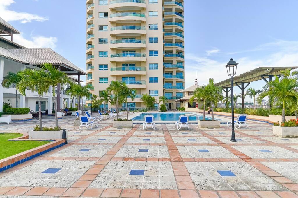 Luxurious Ocean View Apartamento