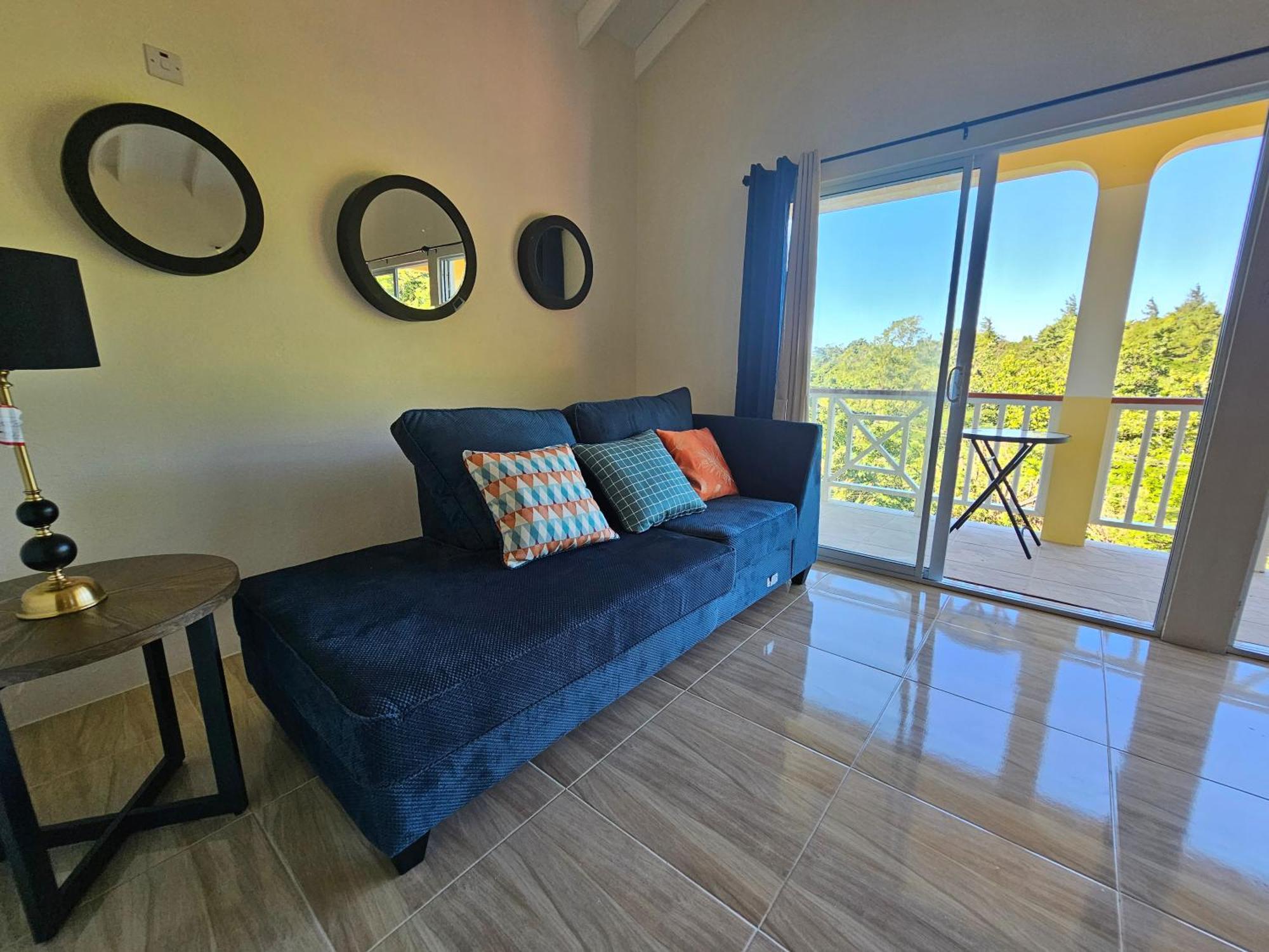 Royal Escape - 2 * Anse La Raye