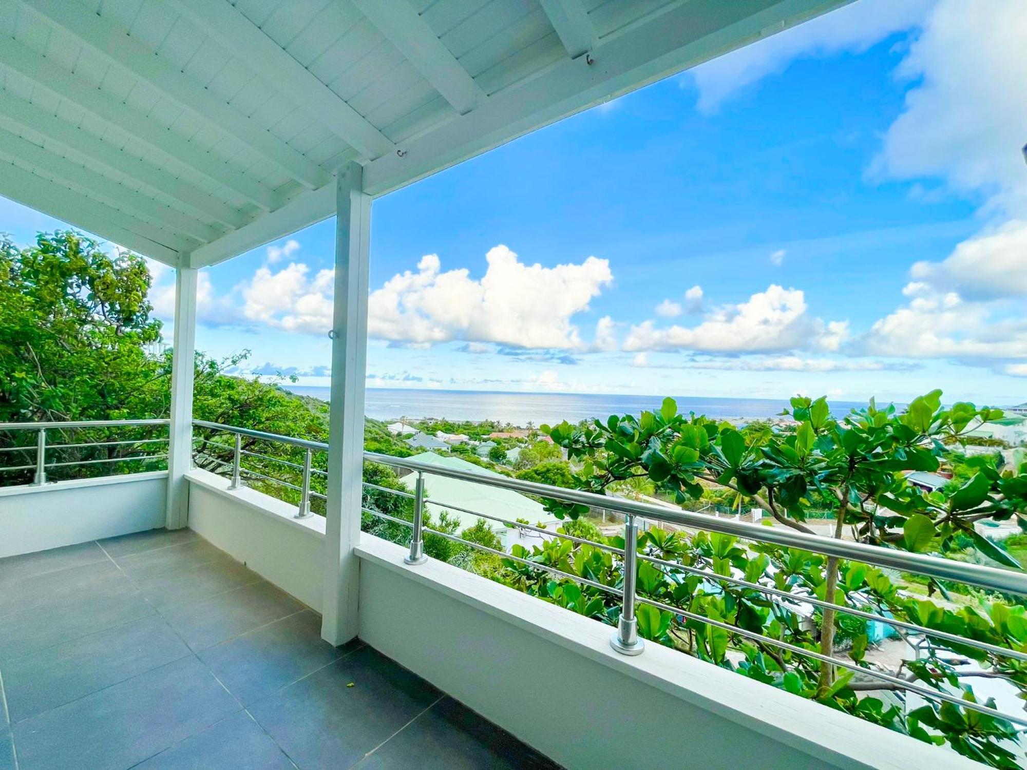 Magic - Stunning Ocean View, Pool & Starlink Internet
