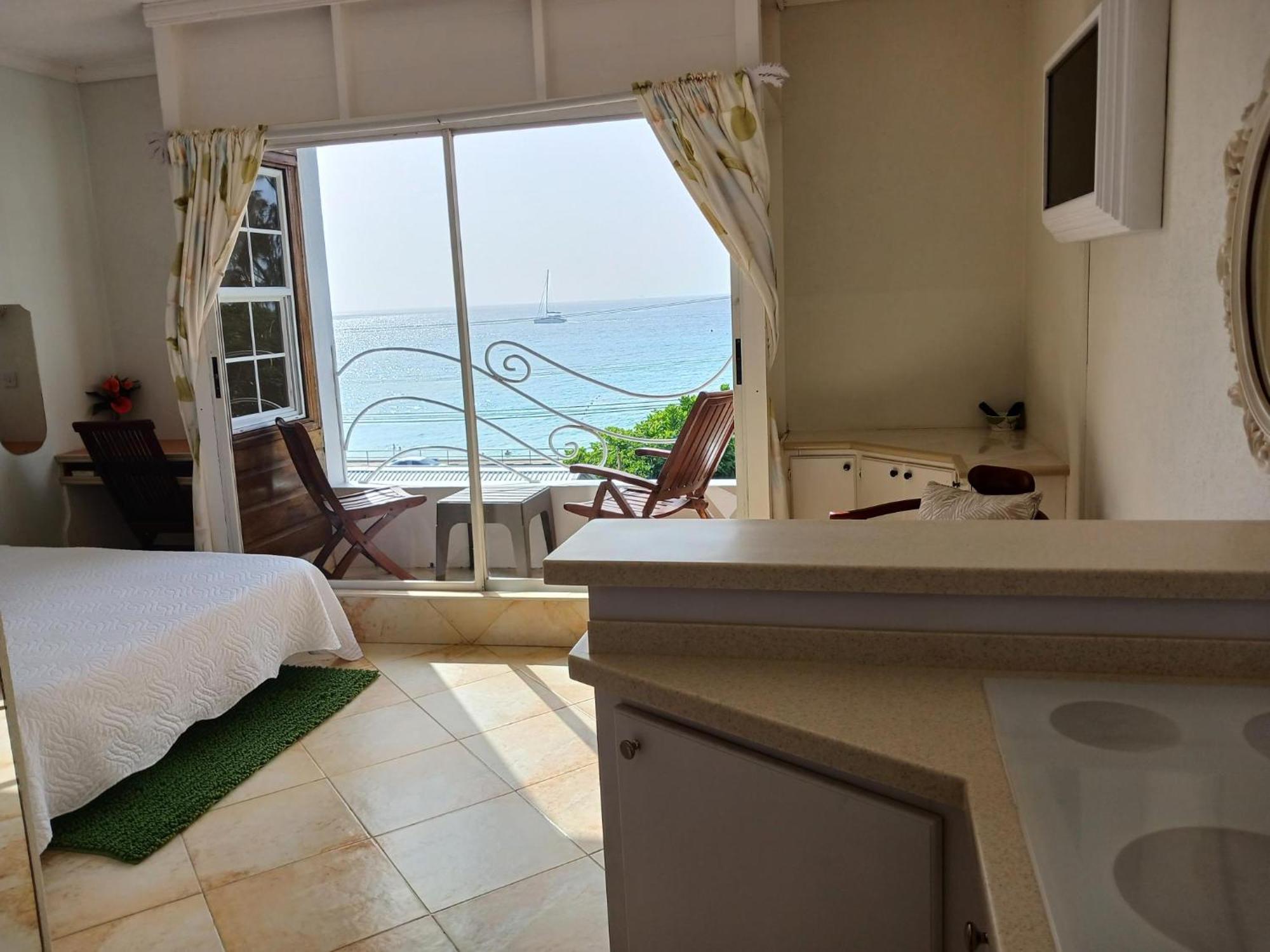 Coral Lane Hotel