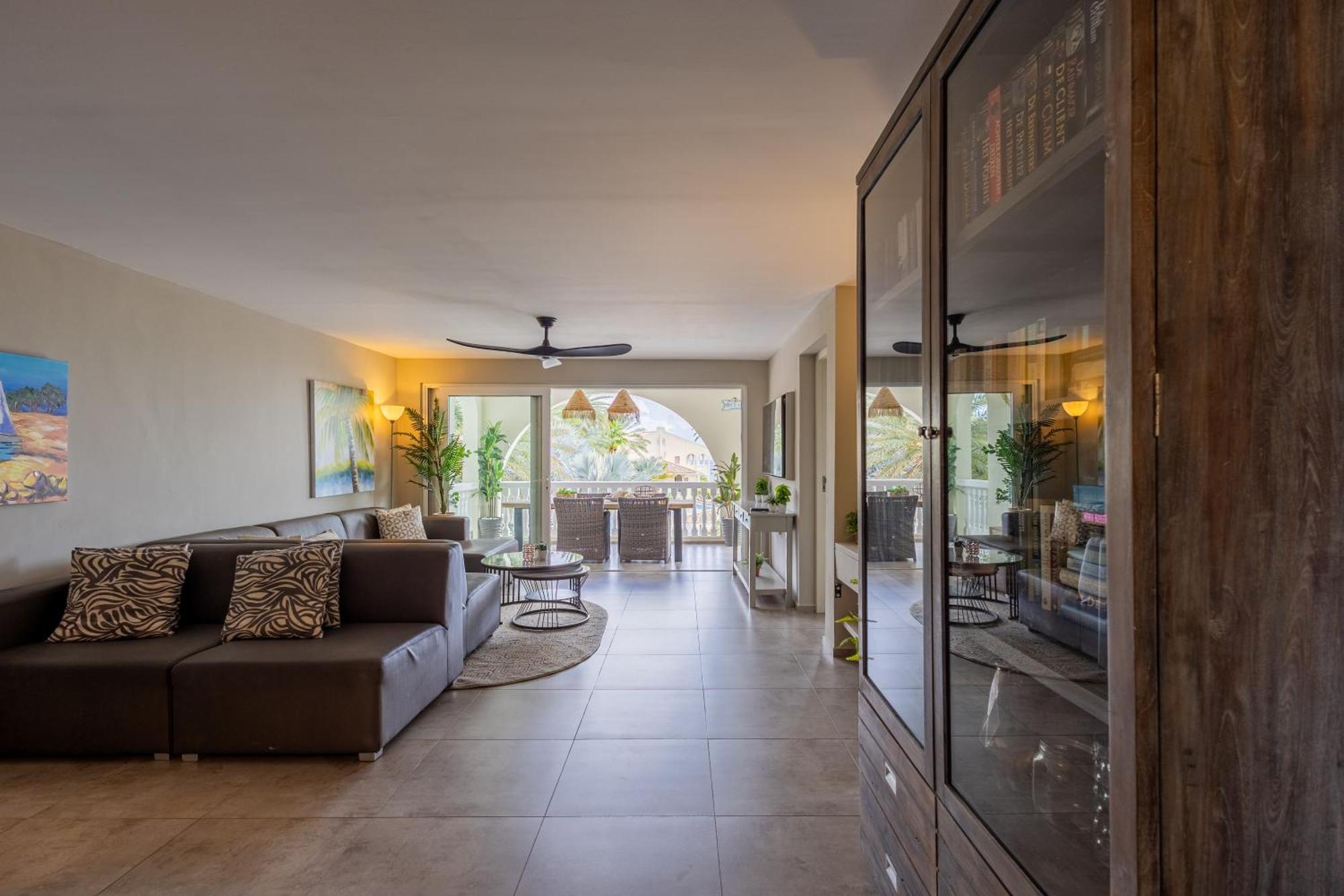 Flamboyan Op Ocean Resort, Mambo Curacao Apartment Willemstad