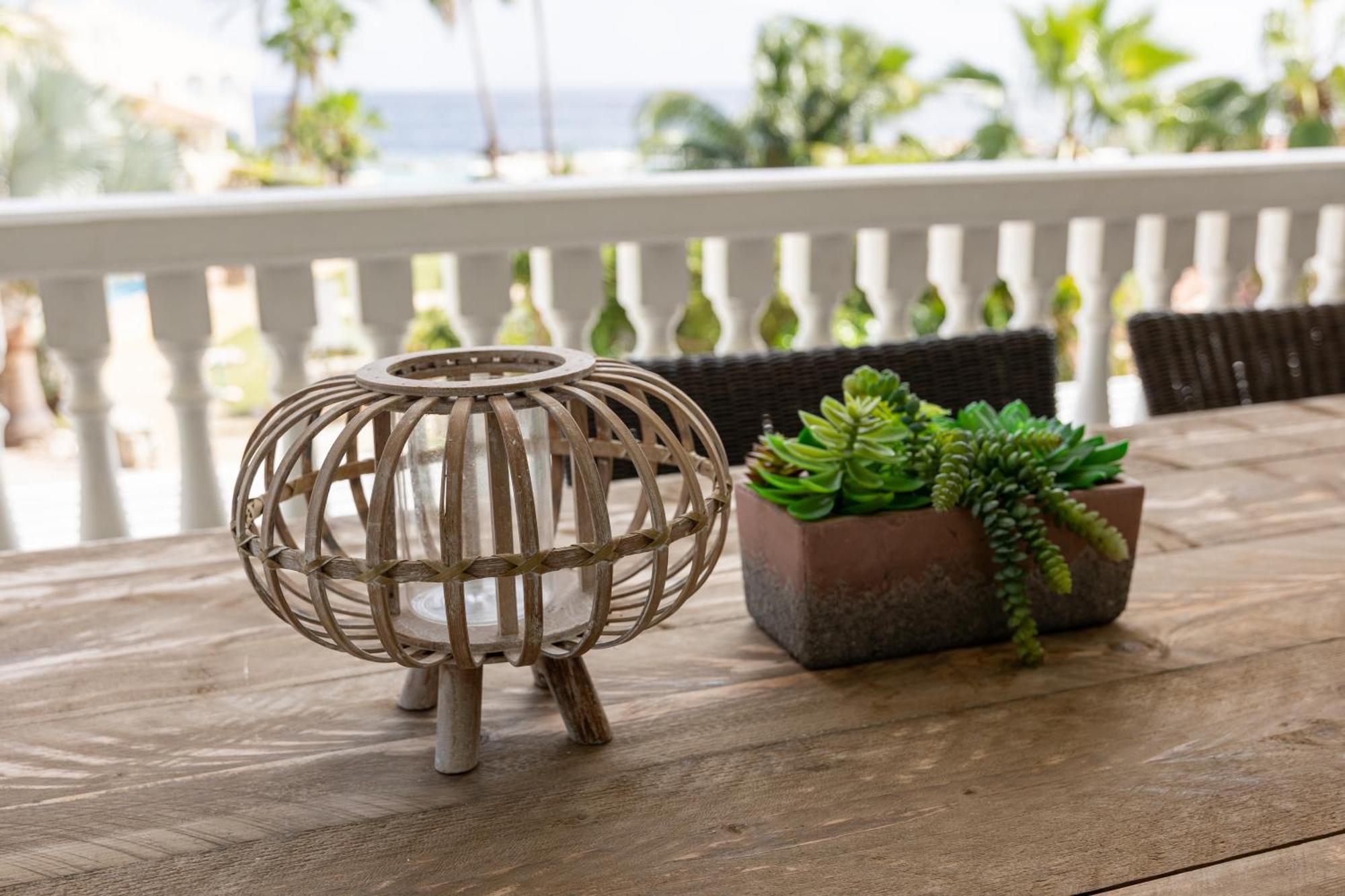 Flamboyan Op Ocean Resort, Mambo Curacao Apartment