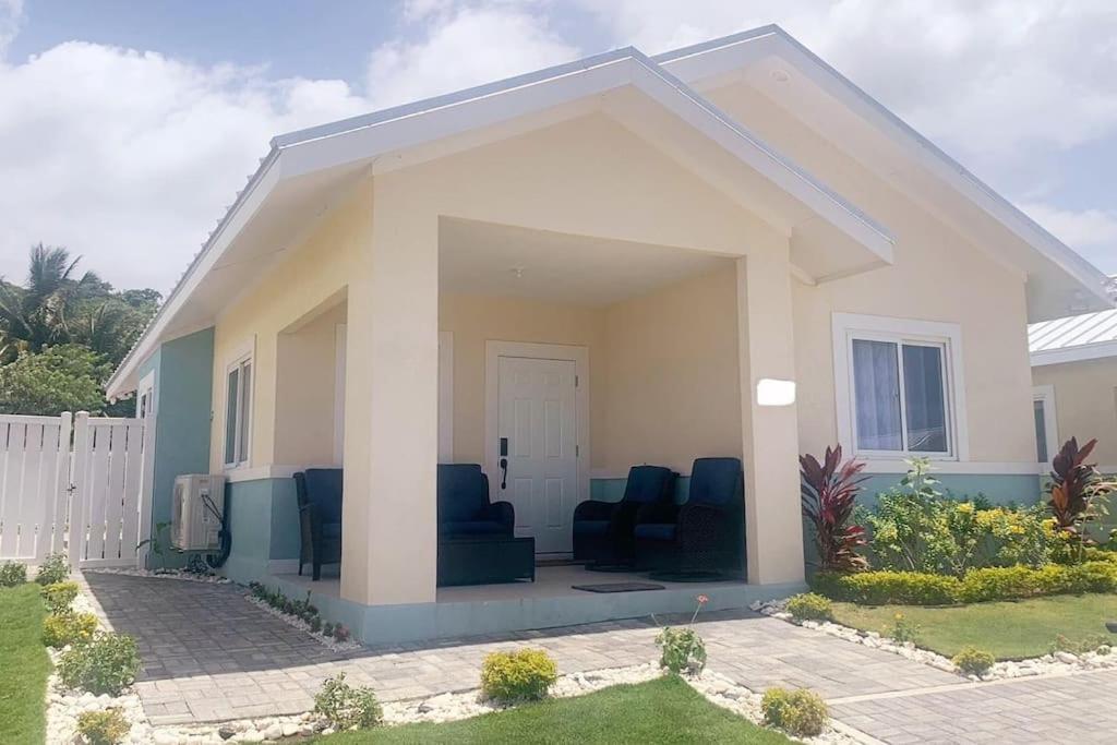 Welcome To Our Ocean View Villa! Villa *