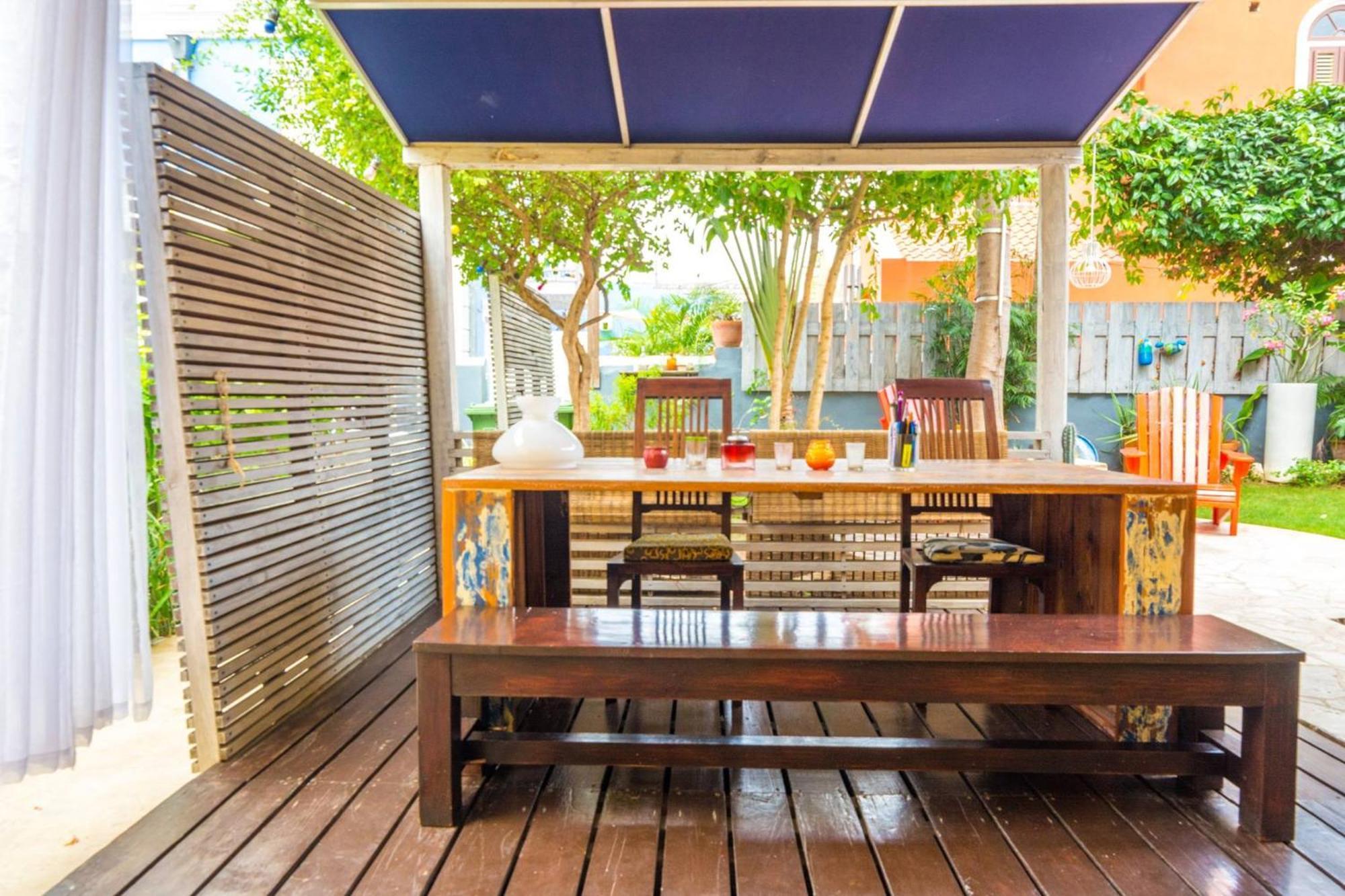 Bario Apartment Willemstad