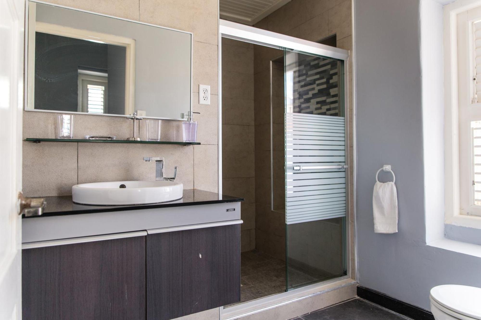 Bario Apartment Willemstad