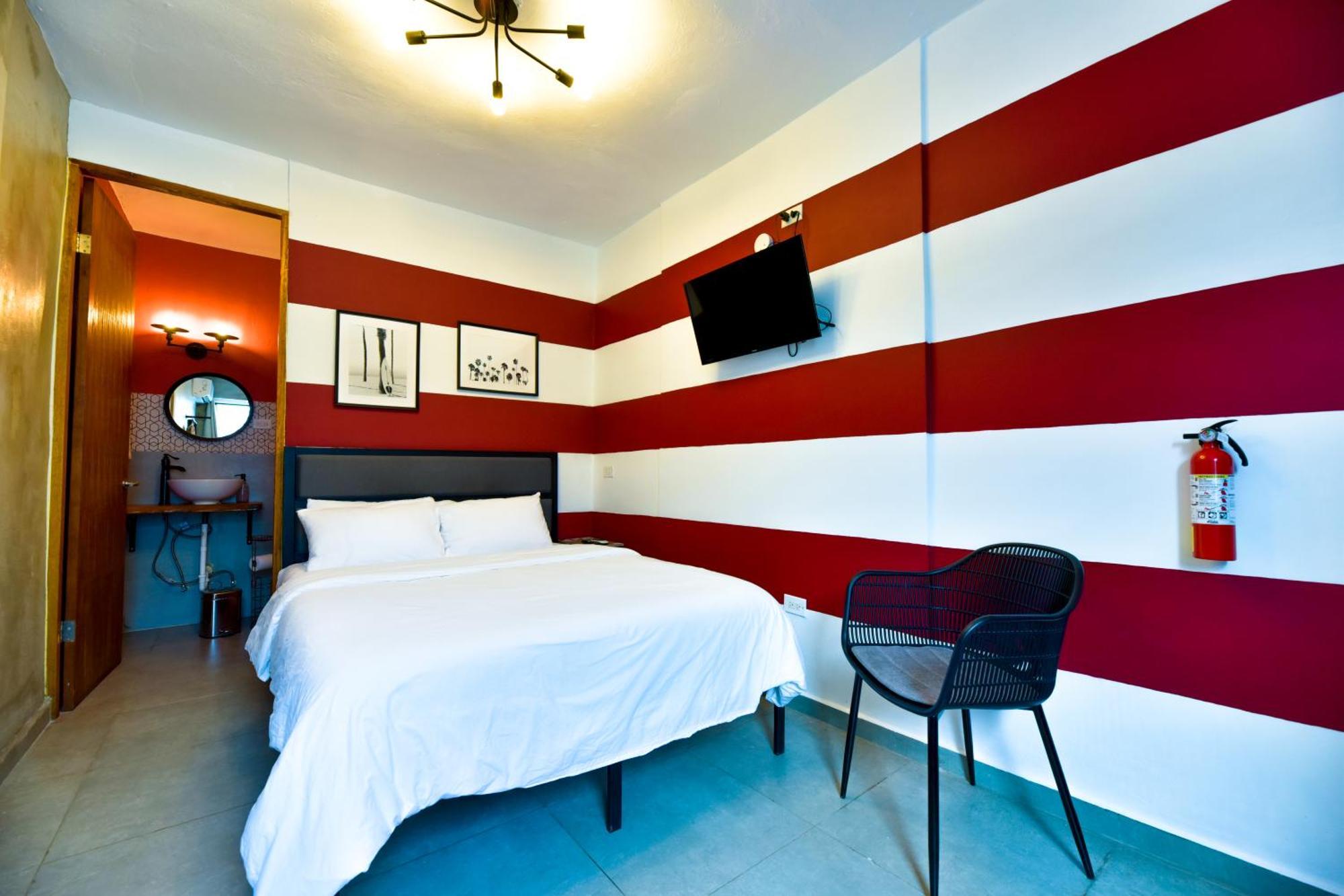The Surfing Turtle Hotel Luquillo