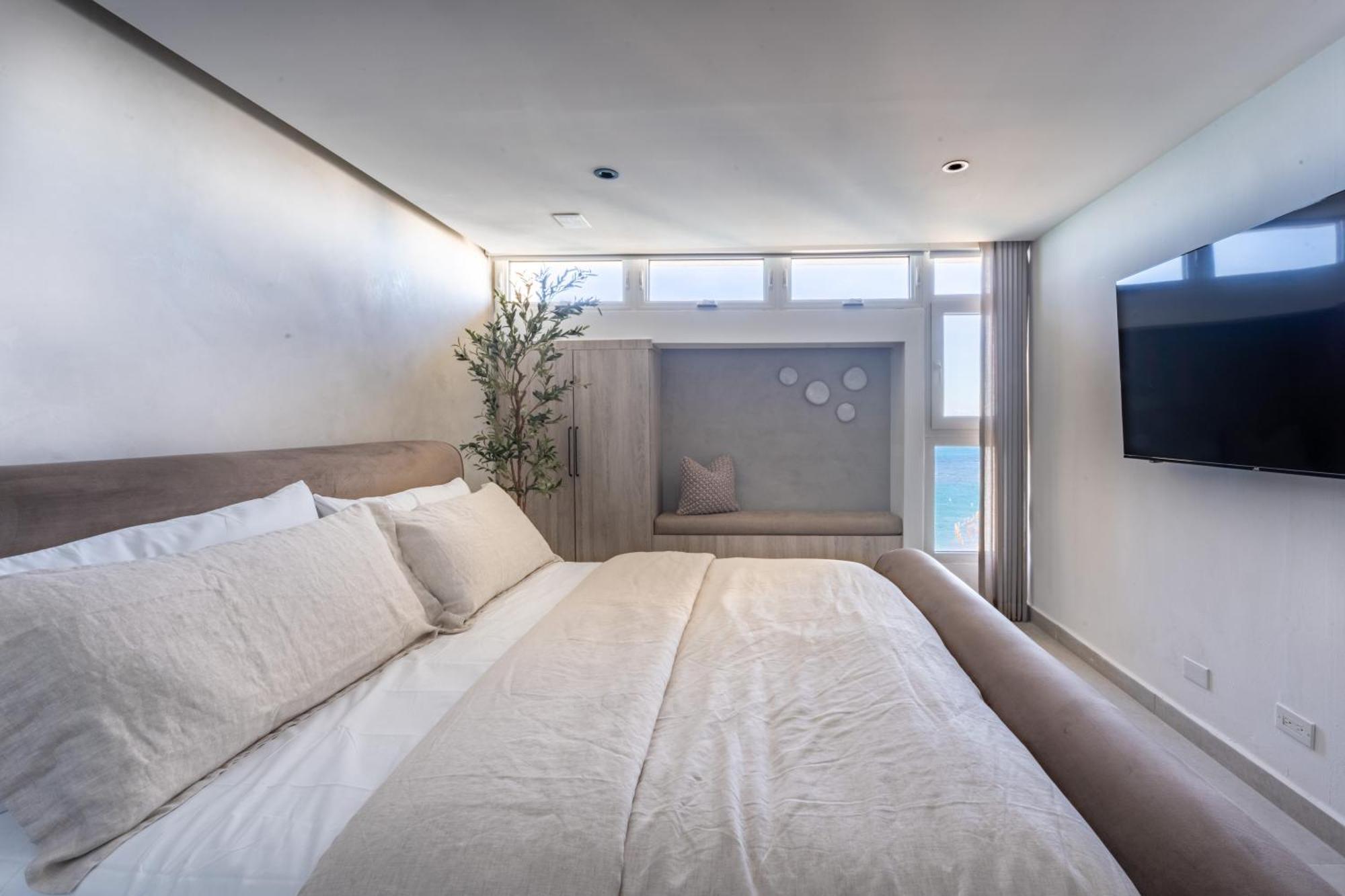 Aparthotel Ocean View Deluxe Suite: Pvt. & Pool San Juan