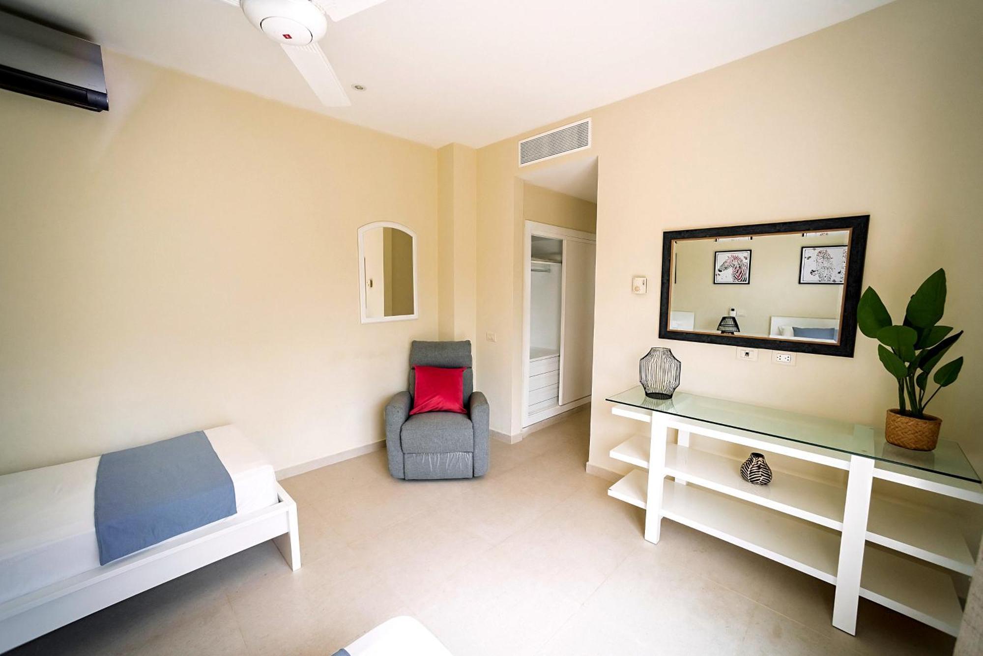 Luxury Private Villas With Pool, Private Beach, Bbq *
