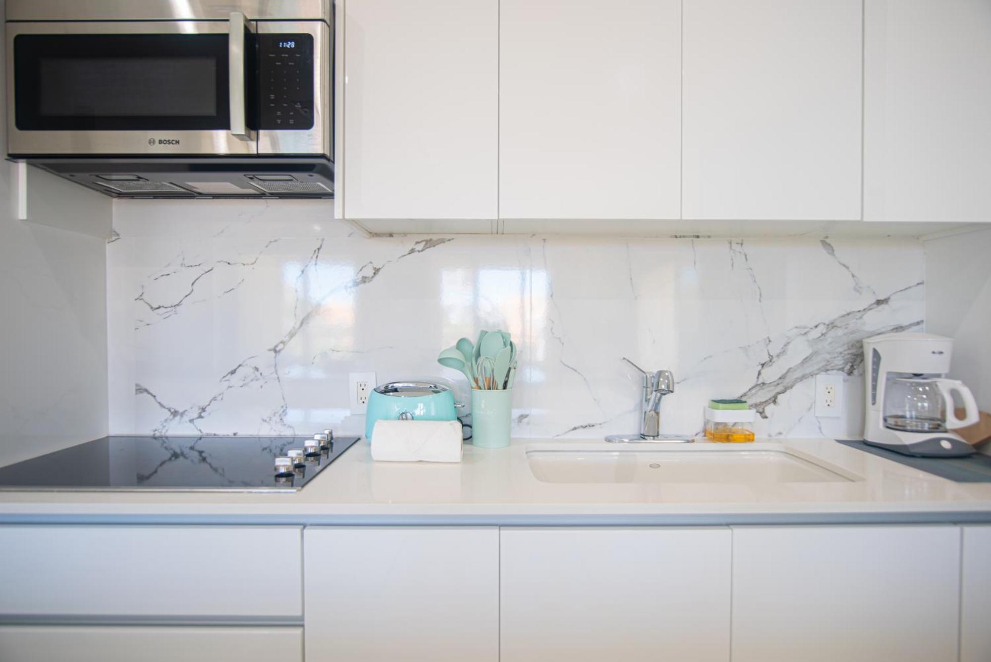 The Cove - Condo Hotel - Palm Beach Strip Aparthotel 5*